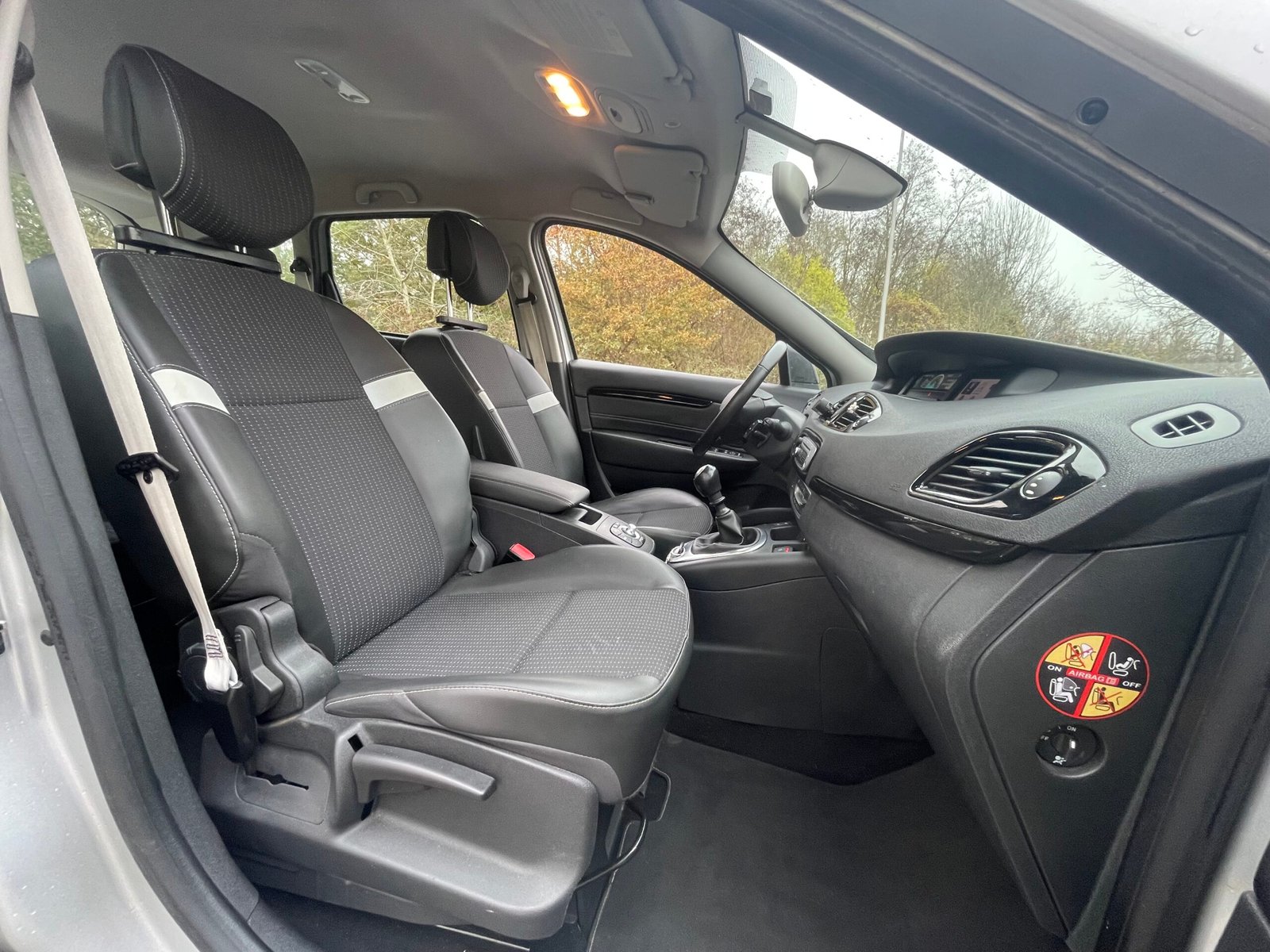 RENAULT Scénic III “Bose” Phase 2 1.5 dCi S&S 110 CH