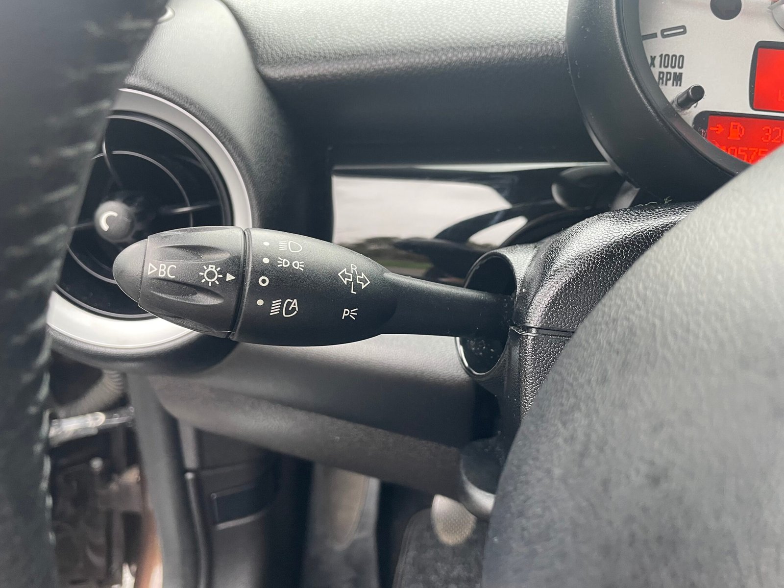 MINI Cooper (II) 1.6 i 122 CH “Pack chili”