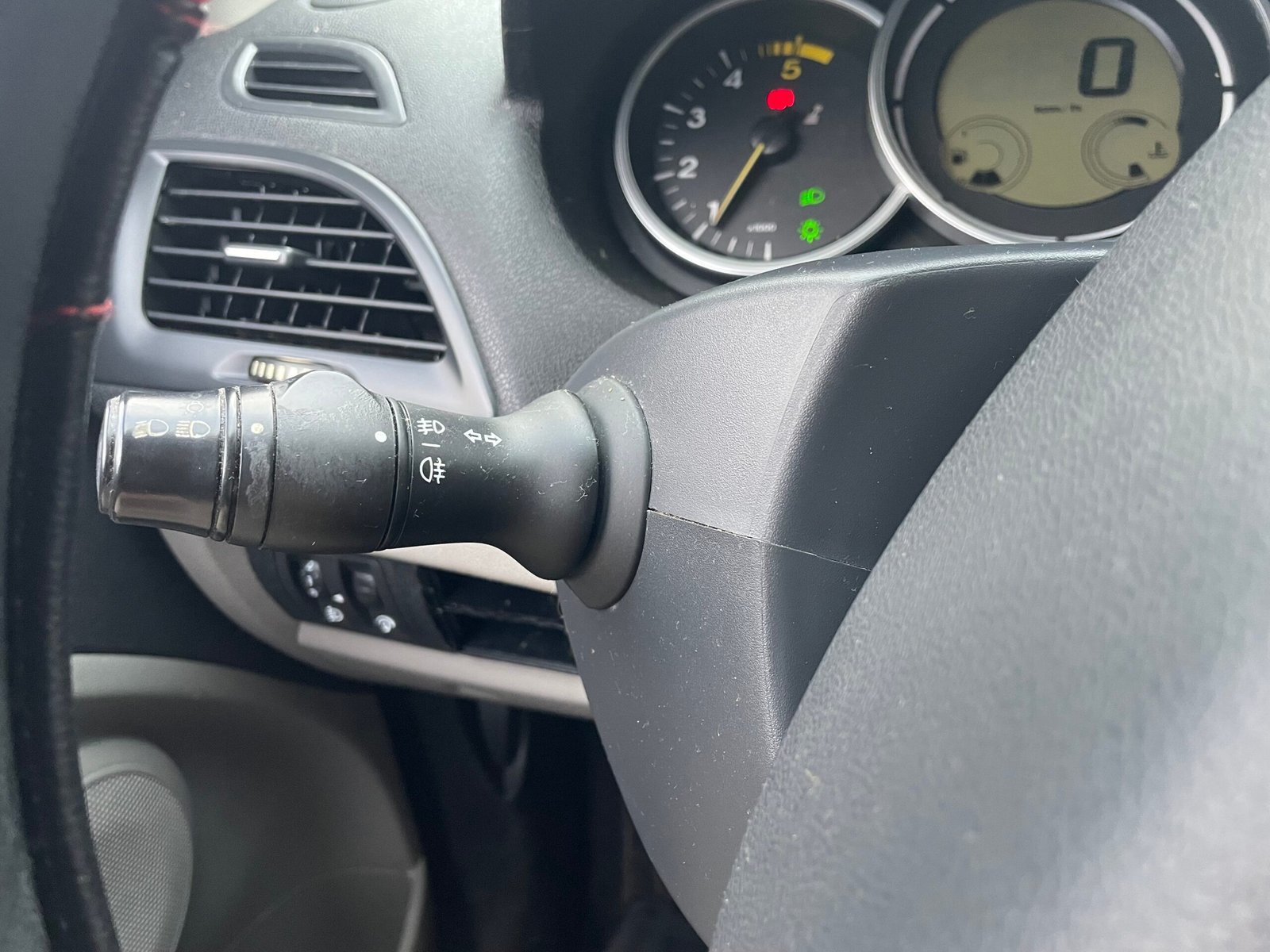 RENAULT Mégane (III) 1.5 dCi FAP 110 CH