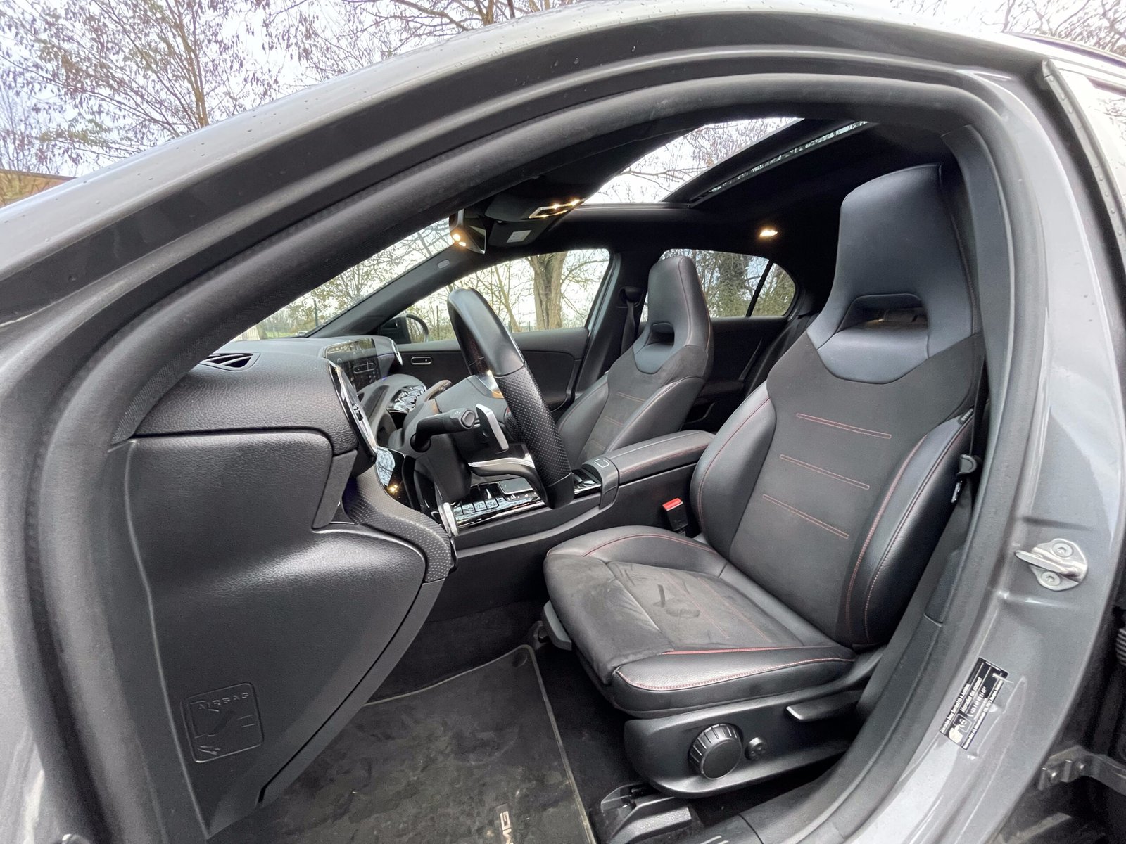 MERCEDES-BENZ Classe A “AMG Line” 200 d 8G-DCT 150 CH