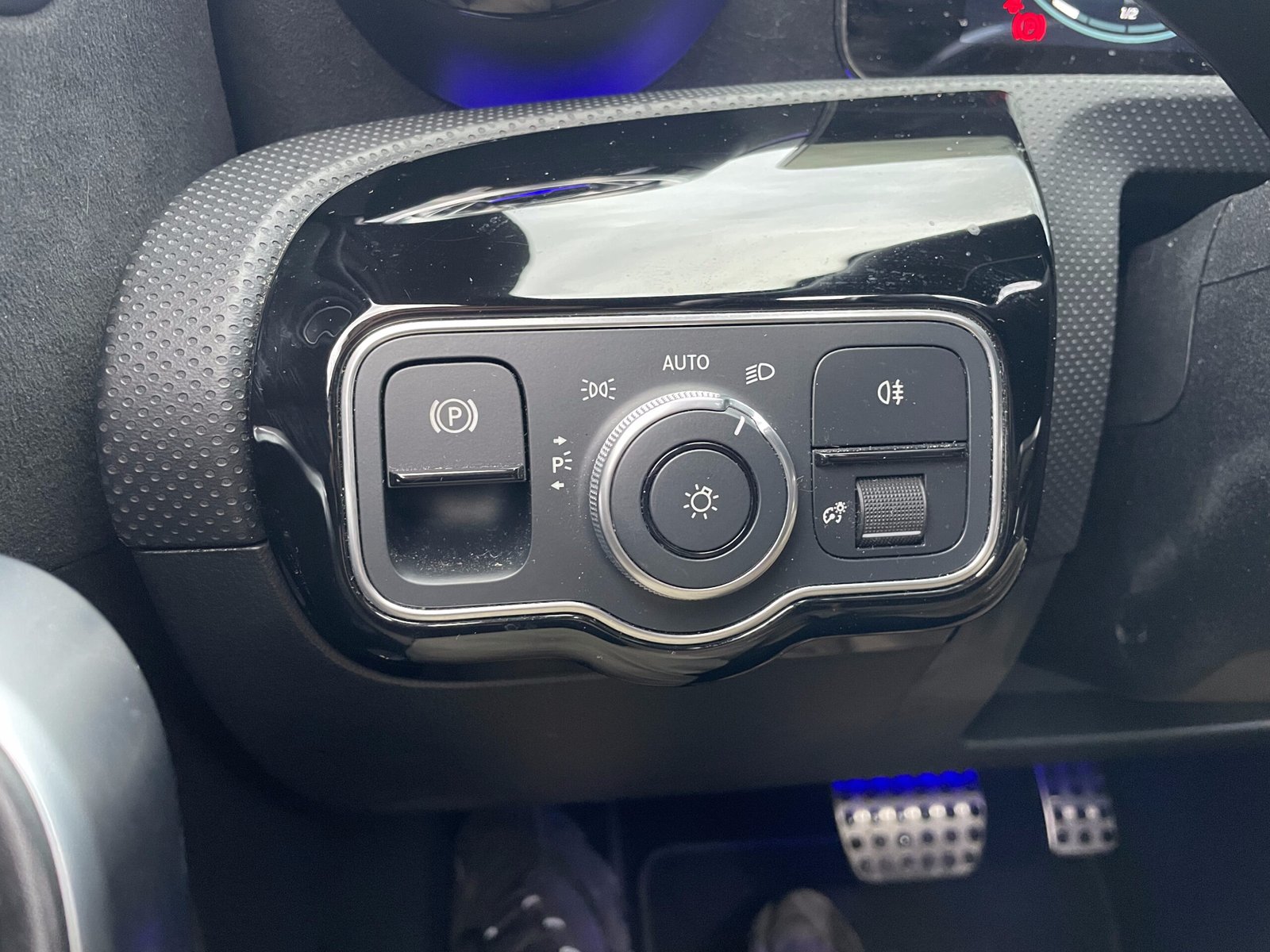 MERCEDES-BENZ Classe A “AMG Line” 200 d 8G-DCT 150 CH