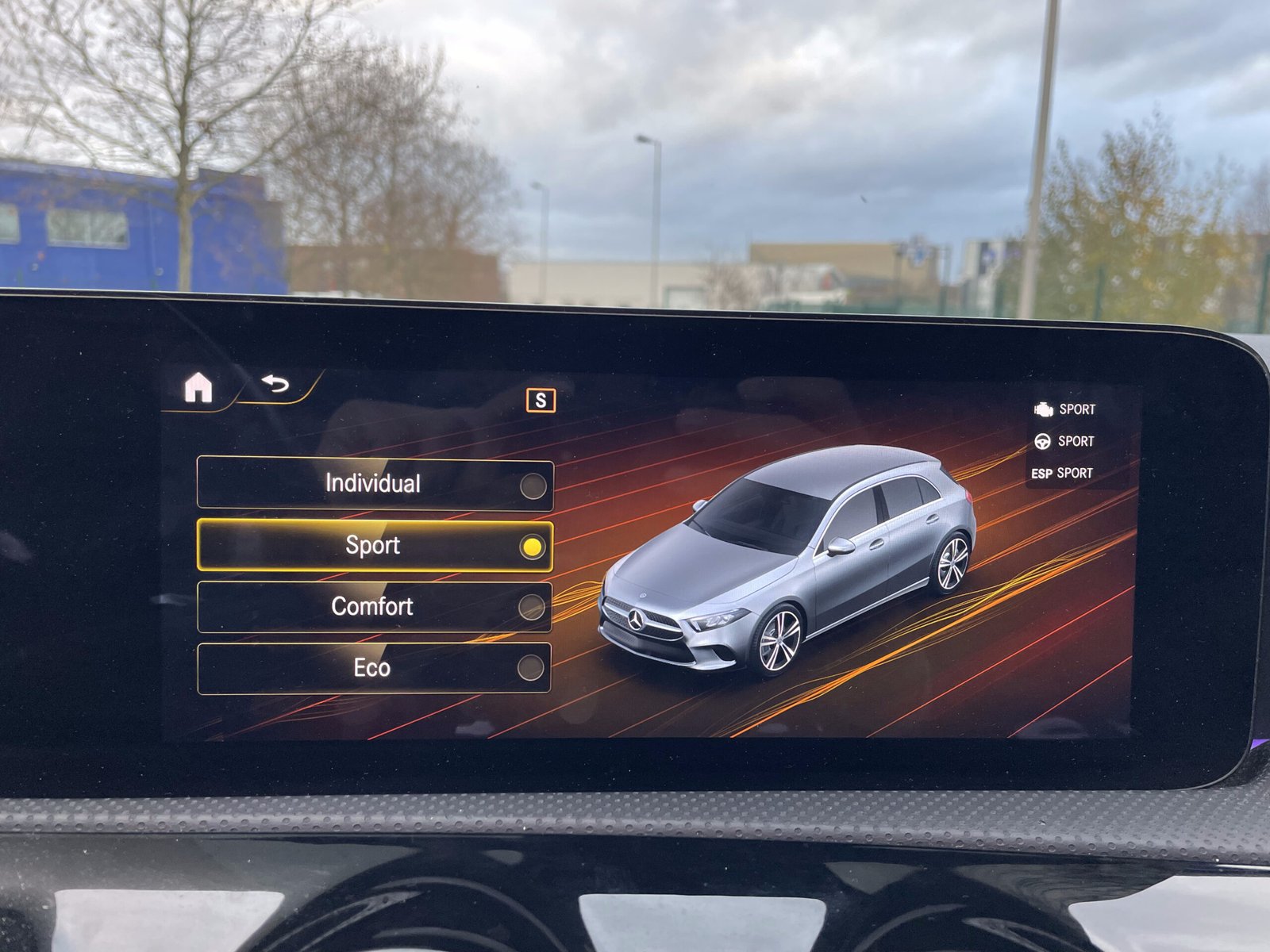 MERCEDES-BENZ Classe A “AMG Line” 200 d 8G-DCT 150 CH