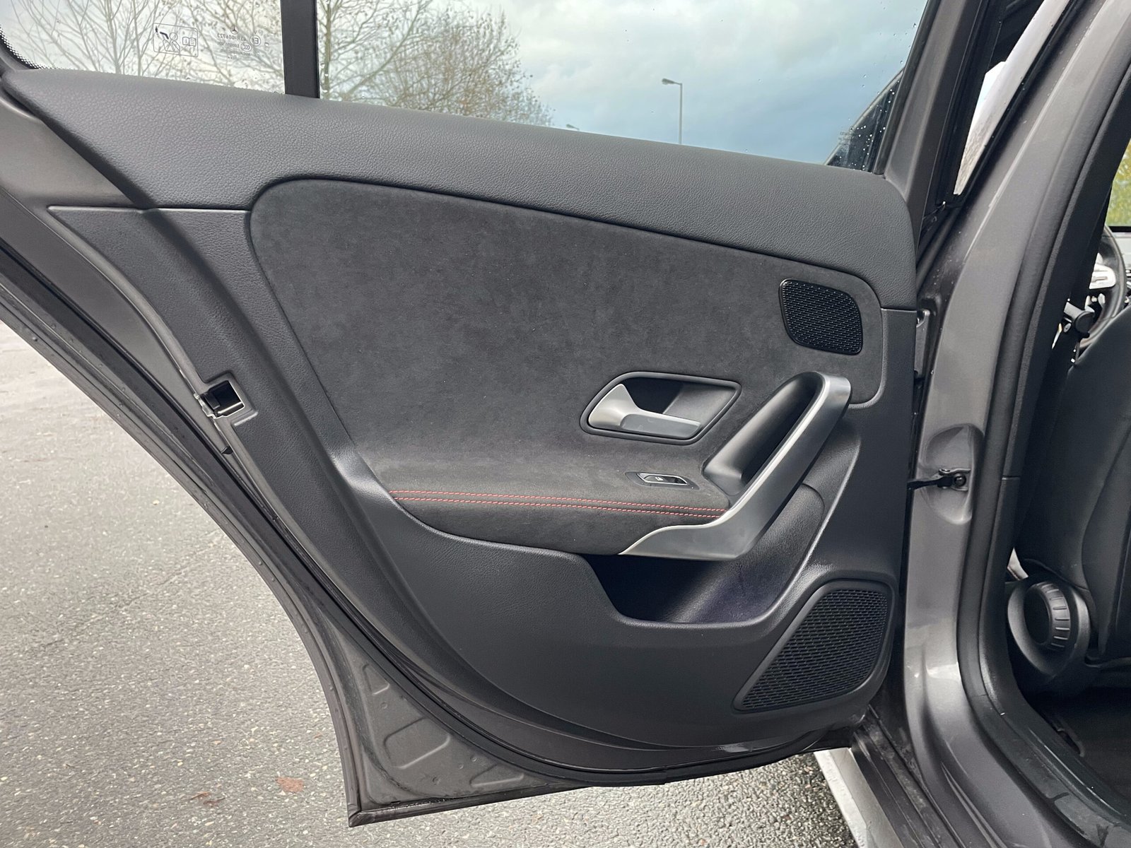 MERCEDES-BENZ Classe A “AMG Line” 200 d 8G-DCT 150 CH