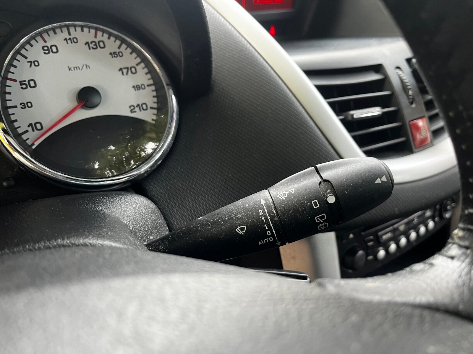 Peugeot 207 5 Portes 1.4 VTi 95Ch « Premium »