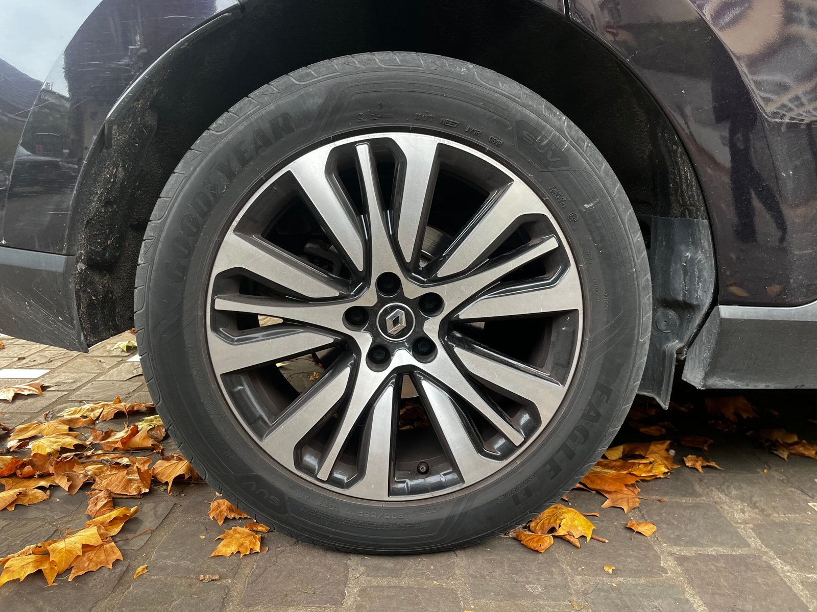 RENAULT Espace V 1.6 dCi 161Ch “Initiale Paris”