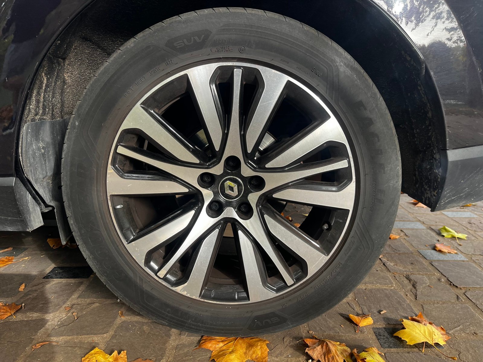 RENAULT Espace V 1.6 dCi 161Ch “Initiale Paris”