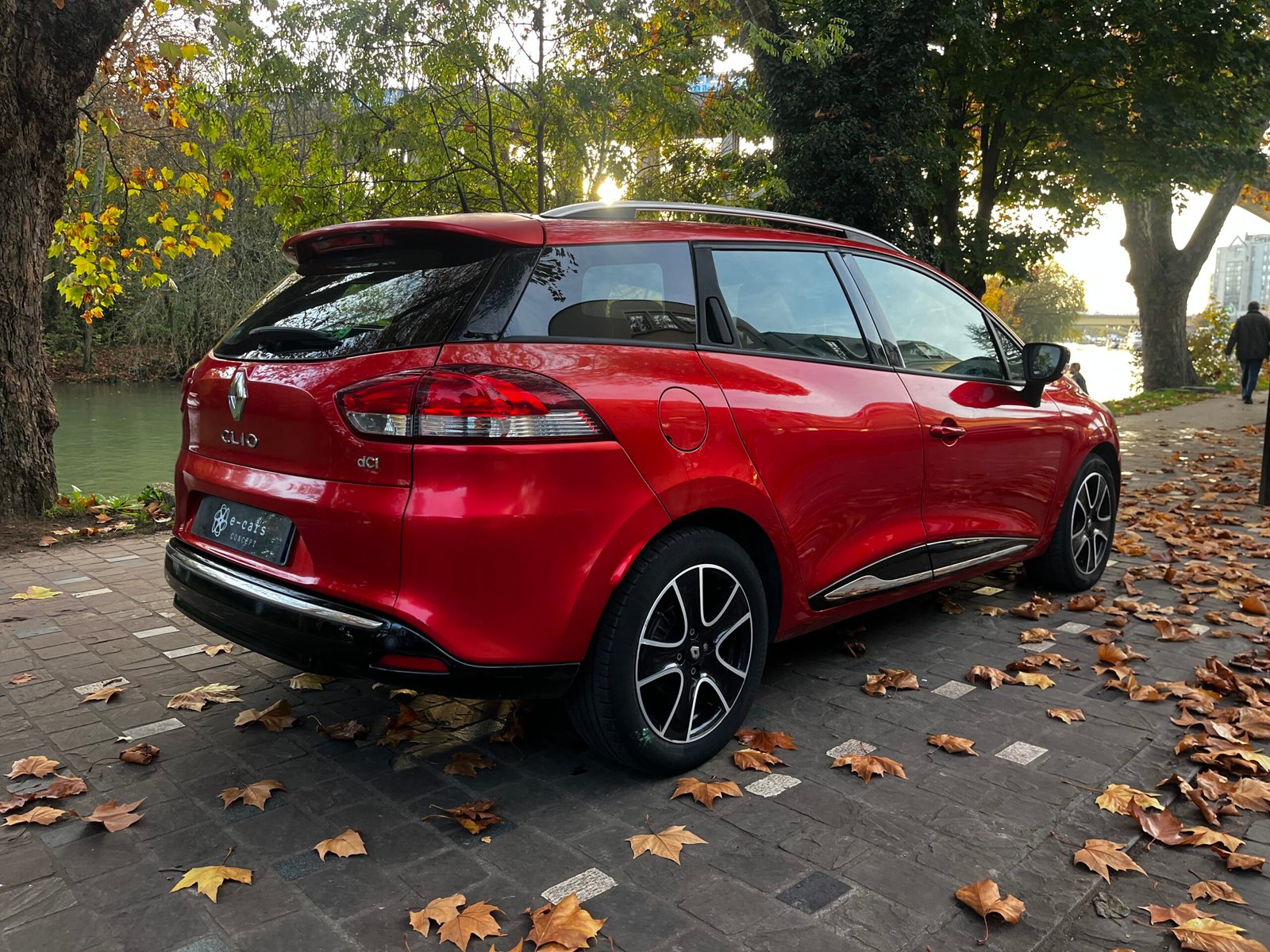 Renault Clio IV Estate 1.5 dCi S&S 90Ch “Dynamique”