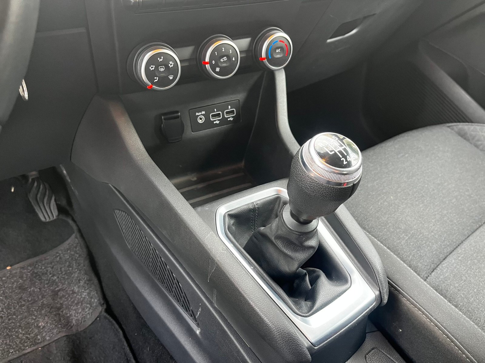 RENAULT Clio V 1.0 TCe 12V S&S 90Ch “Business”