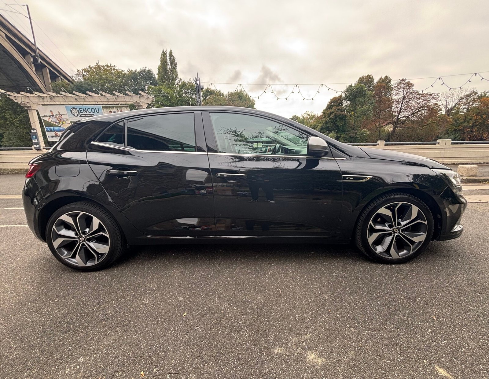 RENAULT Mégane IV Hatchback 1.2 130Ch “GT Line”