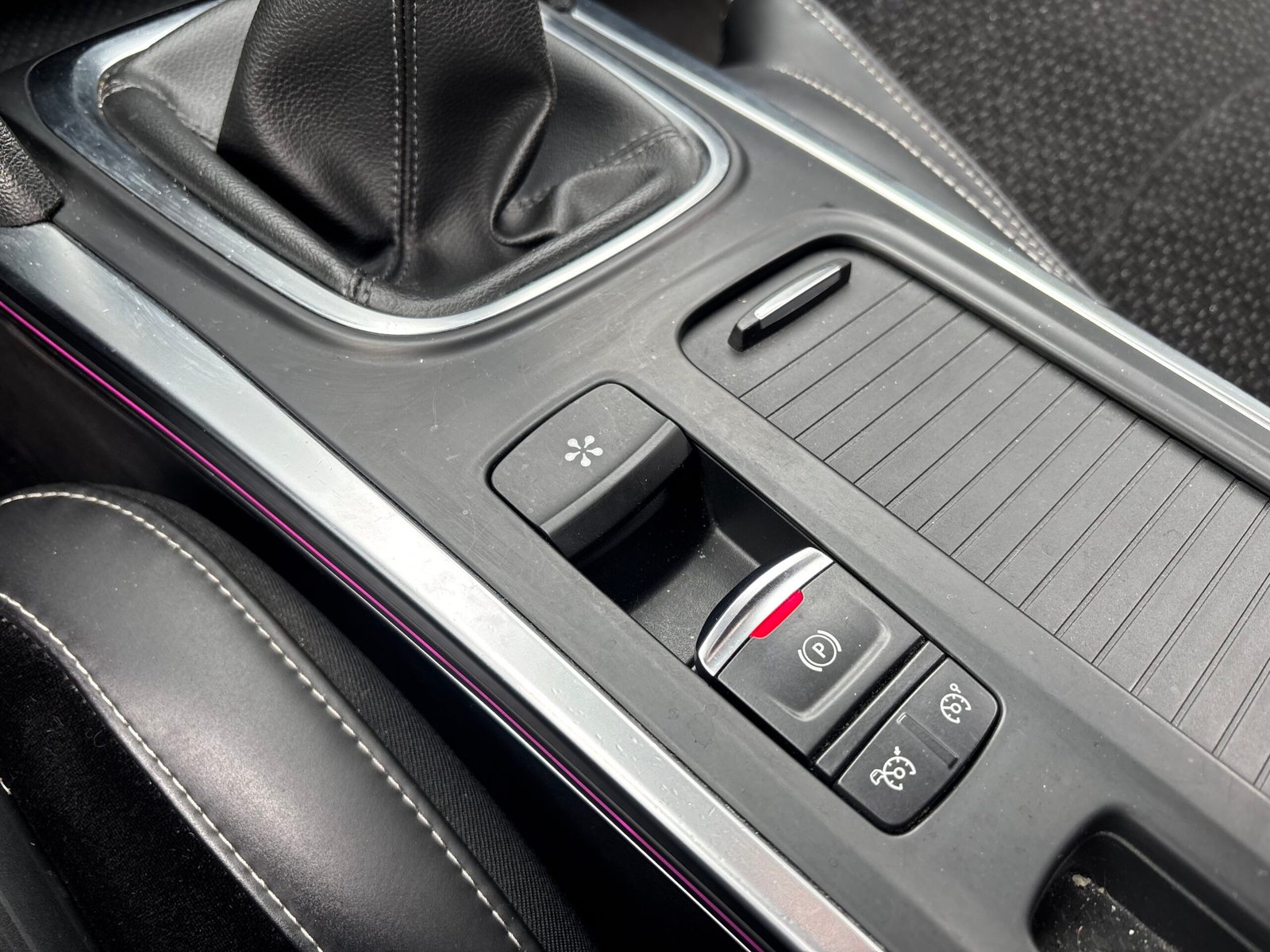 RENAULT Mégane IV Hatchback 1.2 130Ch “GT Line”