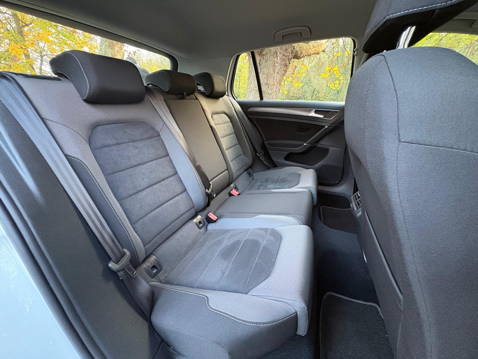 VOLKSWAGEN Golf VII 5 Portes Phase 2 1.5 TSI DSG7 150 cv Boîte R-Line