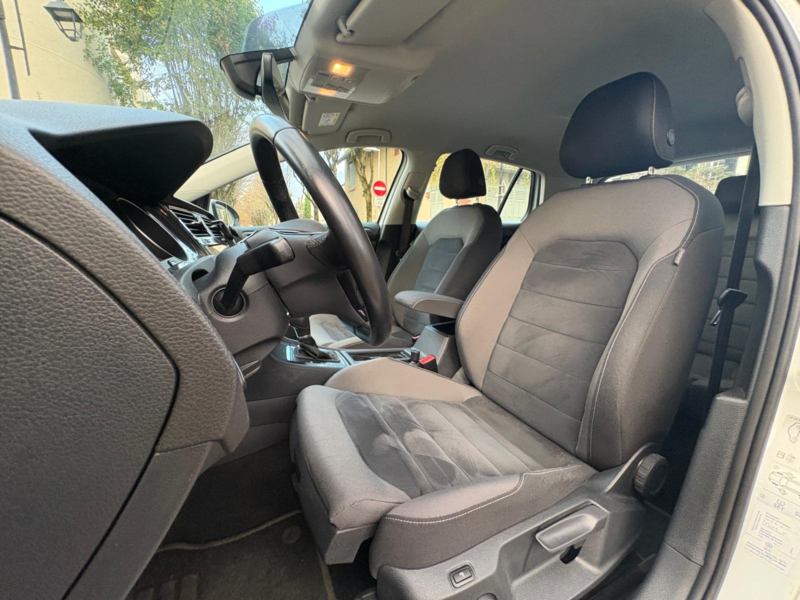 VOLKSWAGEN Golf VII 5 Portes Phase 2 1.5 TSI DSG7 150 cv Boîte R-Line