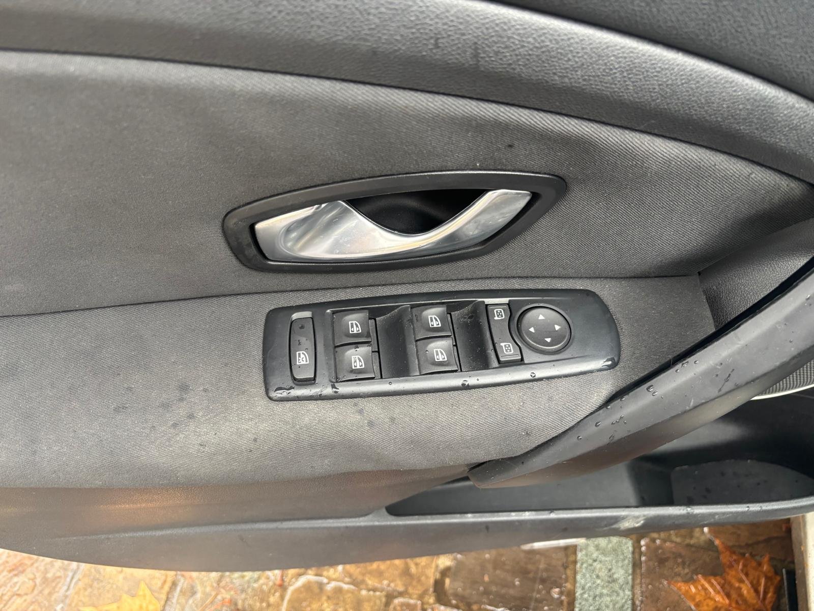 RENAULT Mégane III Hatchback 1.4 TCe 16V 130 cv