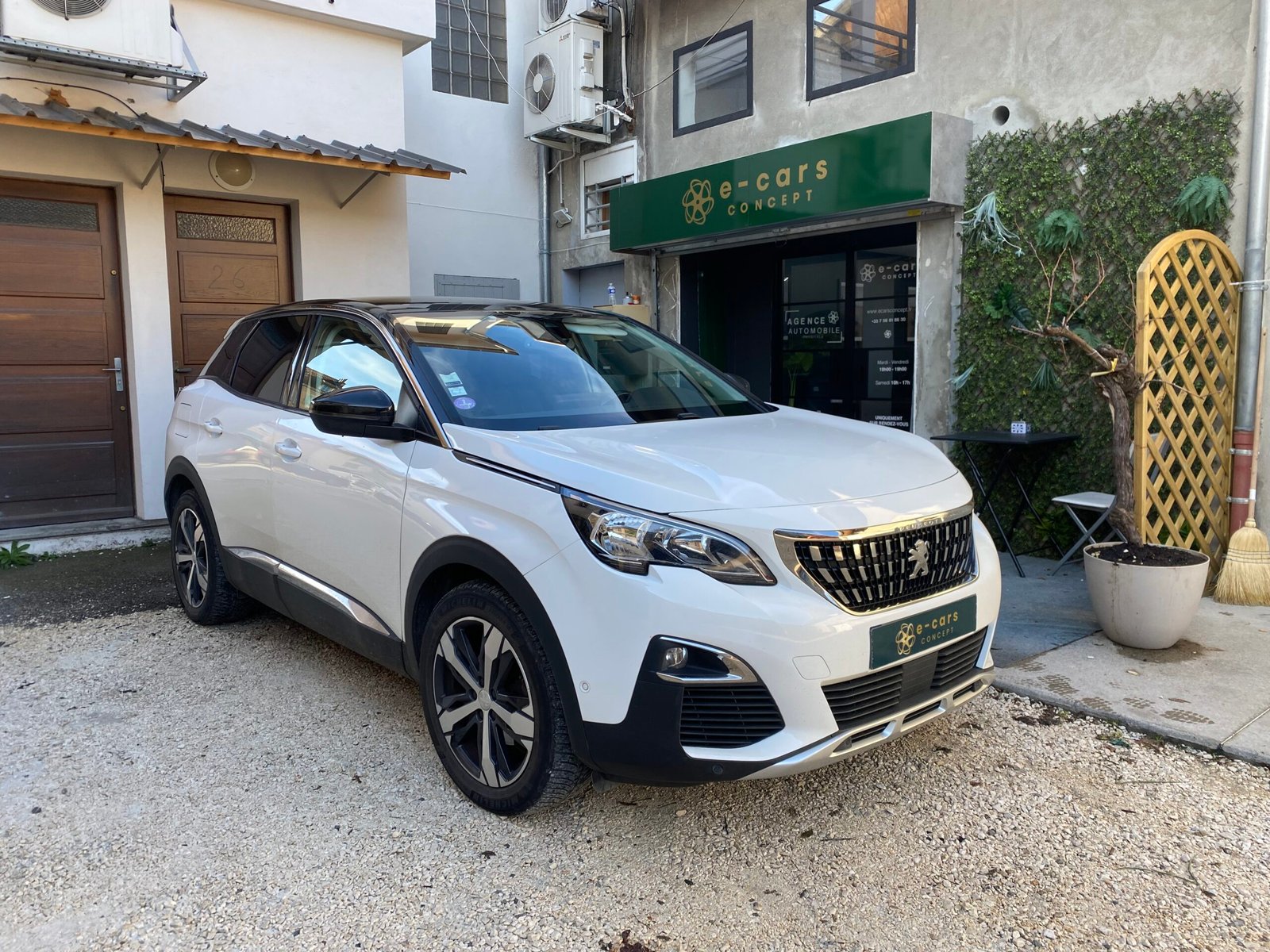 PEUGEOT 3008 II 1.2 i  S&S 130Ch “CROSSWAY”