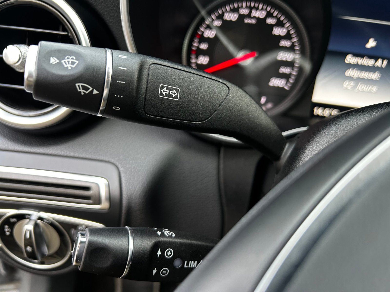 MERCEDES-BENZ Classe C Executive (205) Berline 180 CDi 1.6 CDI 16V BlueTEC 116 cv