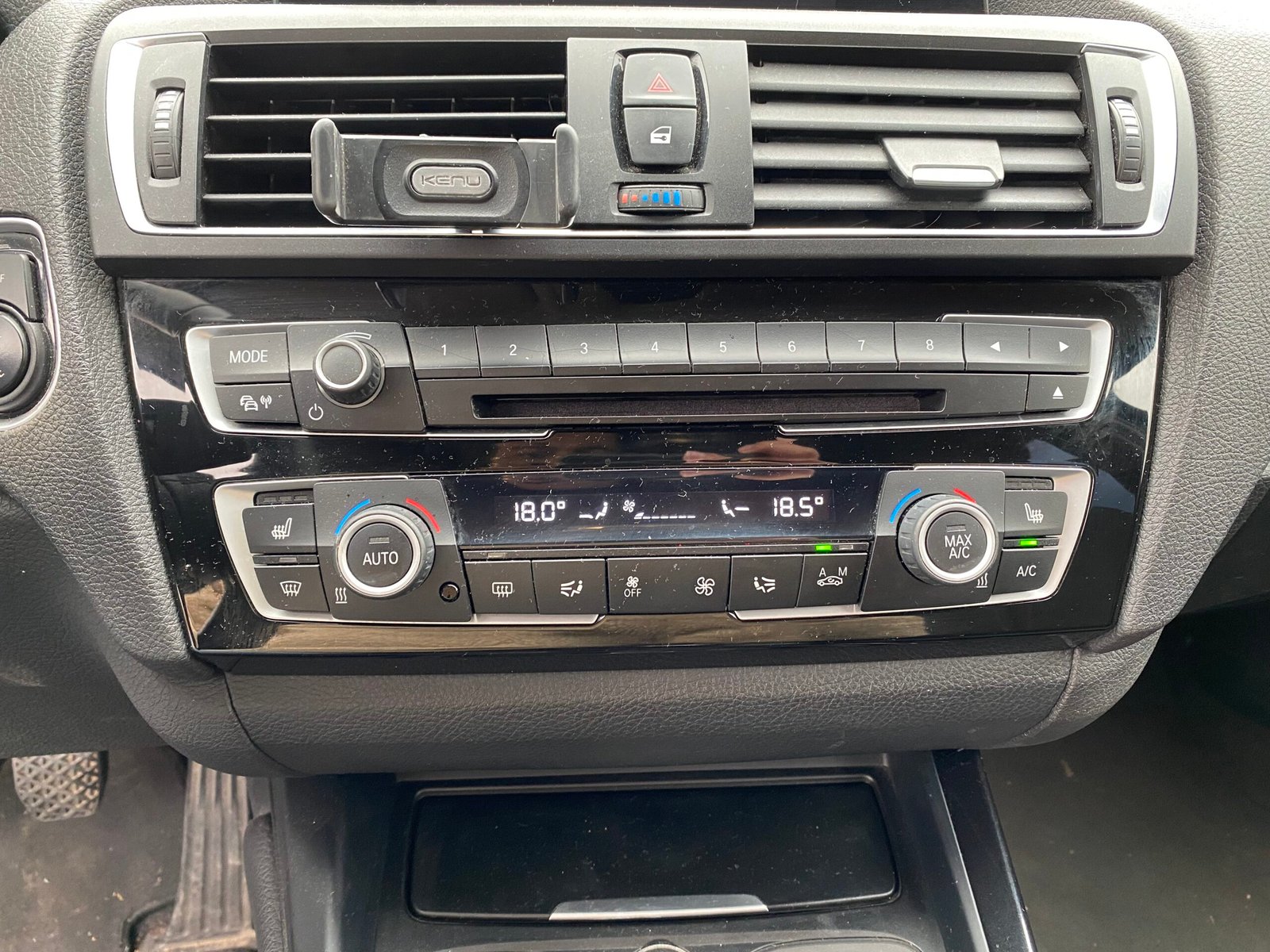 BMW Serie 1 (F20) LCI 116d SPORT