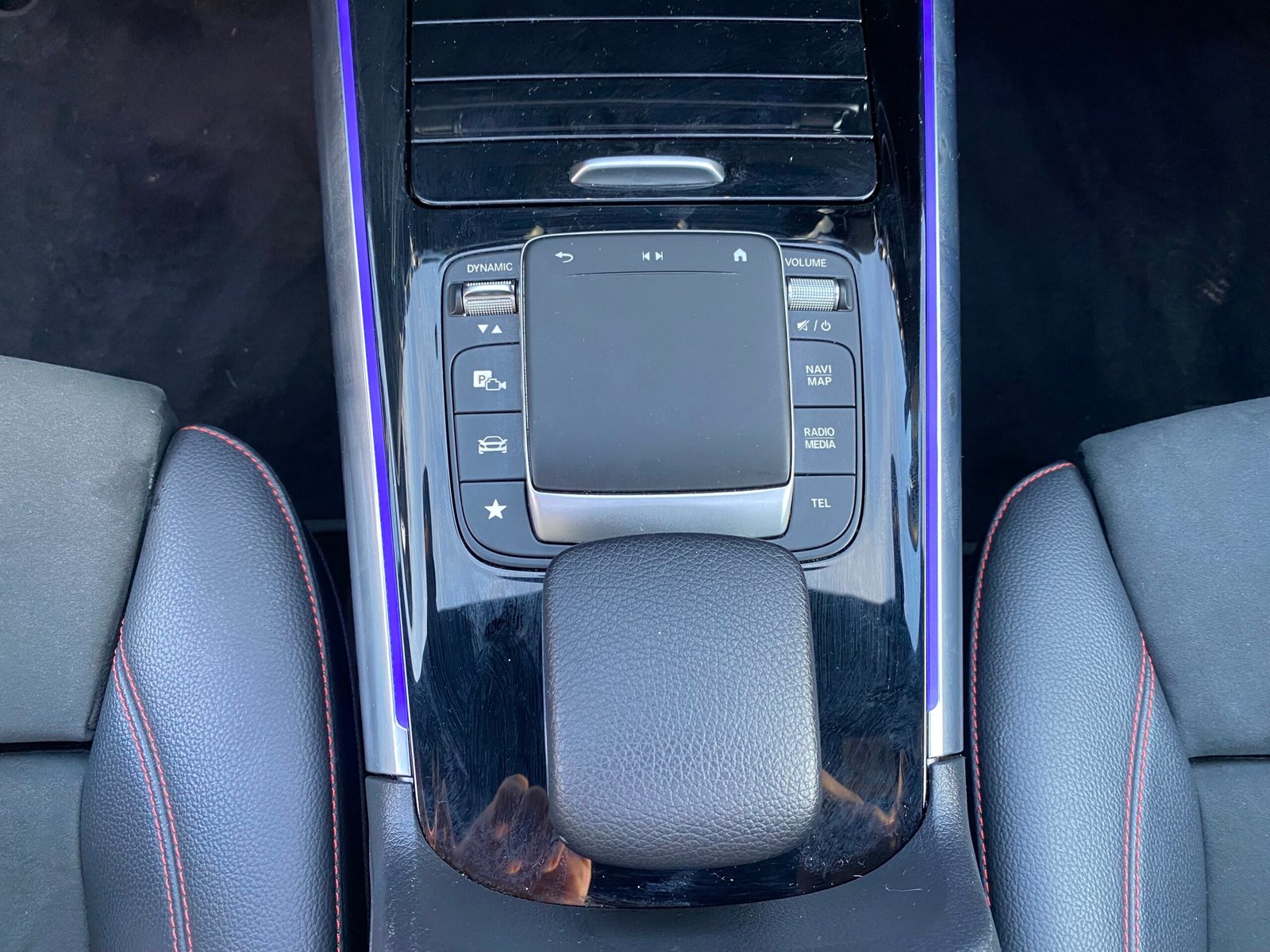 MERCEDES-BENZ Classe GLA AMG Line 250e 1.3 i 16V 218 EQ Power 8G-DCT Boîte auto