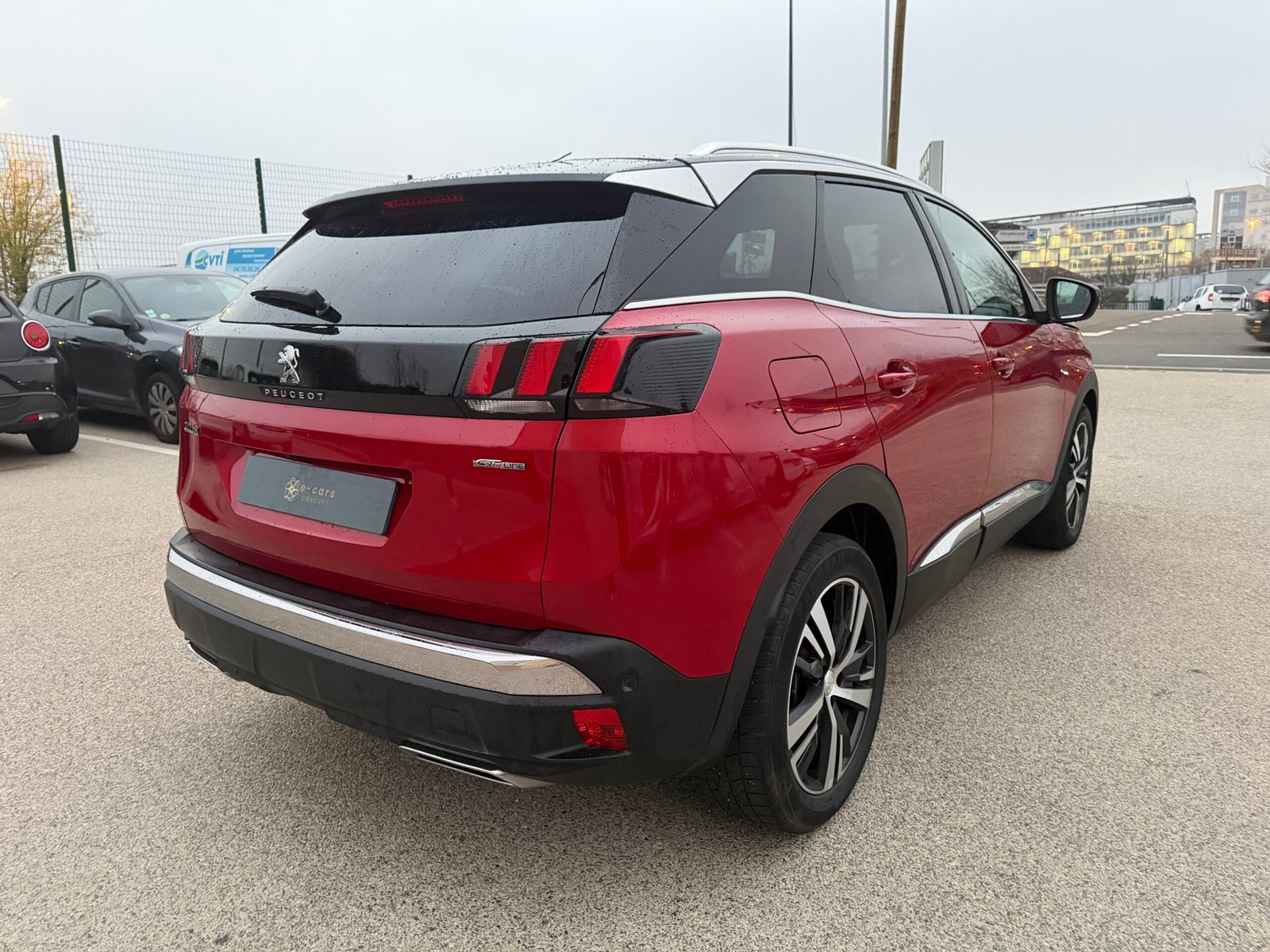 Peugeot 3008 GT LINE 1,5 BlueHDI 130ch