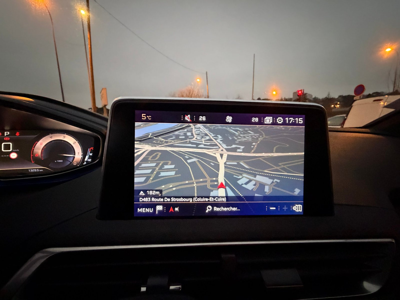 Peugeot 3008 GT LINE 1,5 BlueHDI 130ch