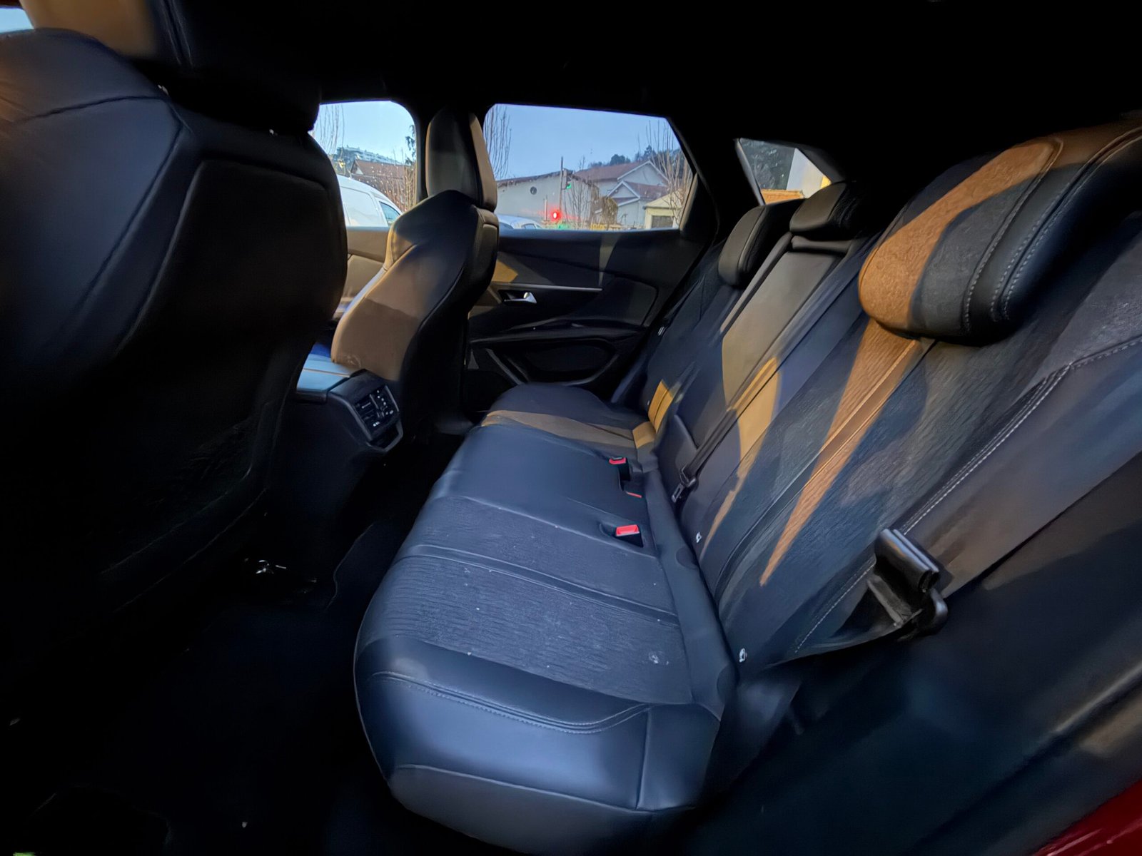 Peugeot 3008 GT LINE 1,5 BlueHDI 130ch