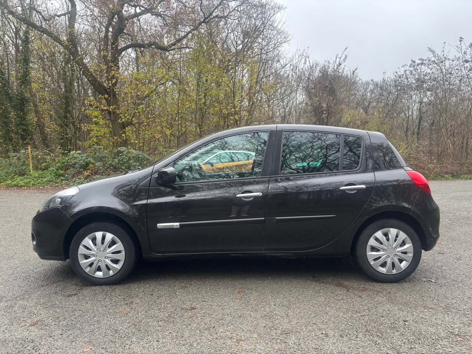 RENAULT Clio III 5 Portes Phase 2 1.2 TCe 100 TomTom