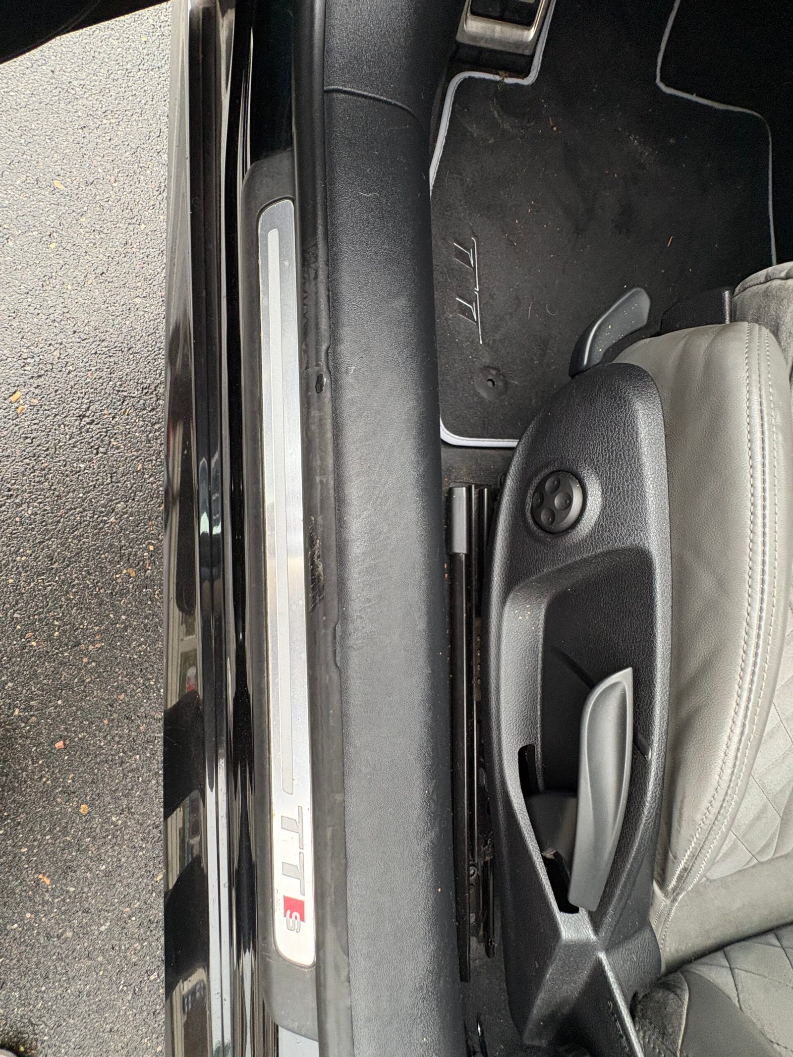 AUDI TTS 2.0 TFSi 16V Quattro S Tronic 310Ch