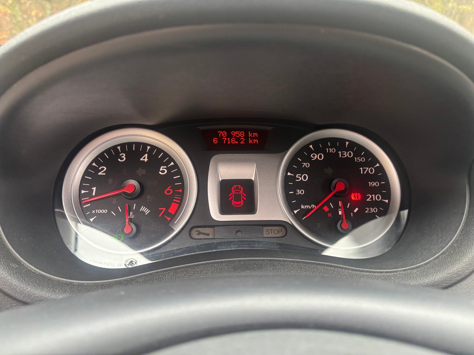 RENAULT Clio III 5 Portes Phase 2 1.2 TCe 100 TomTom