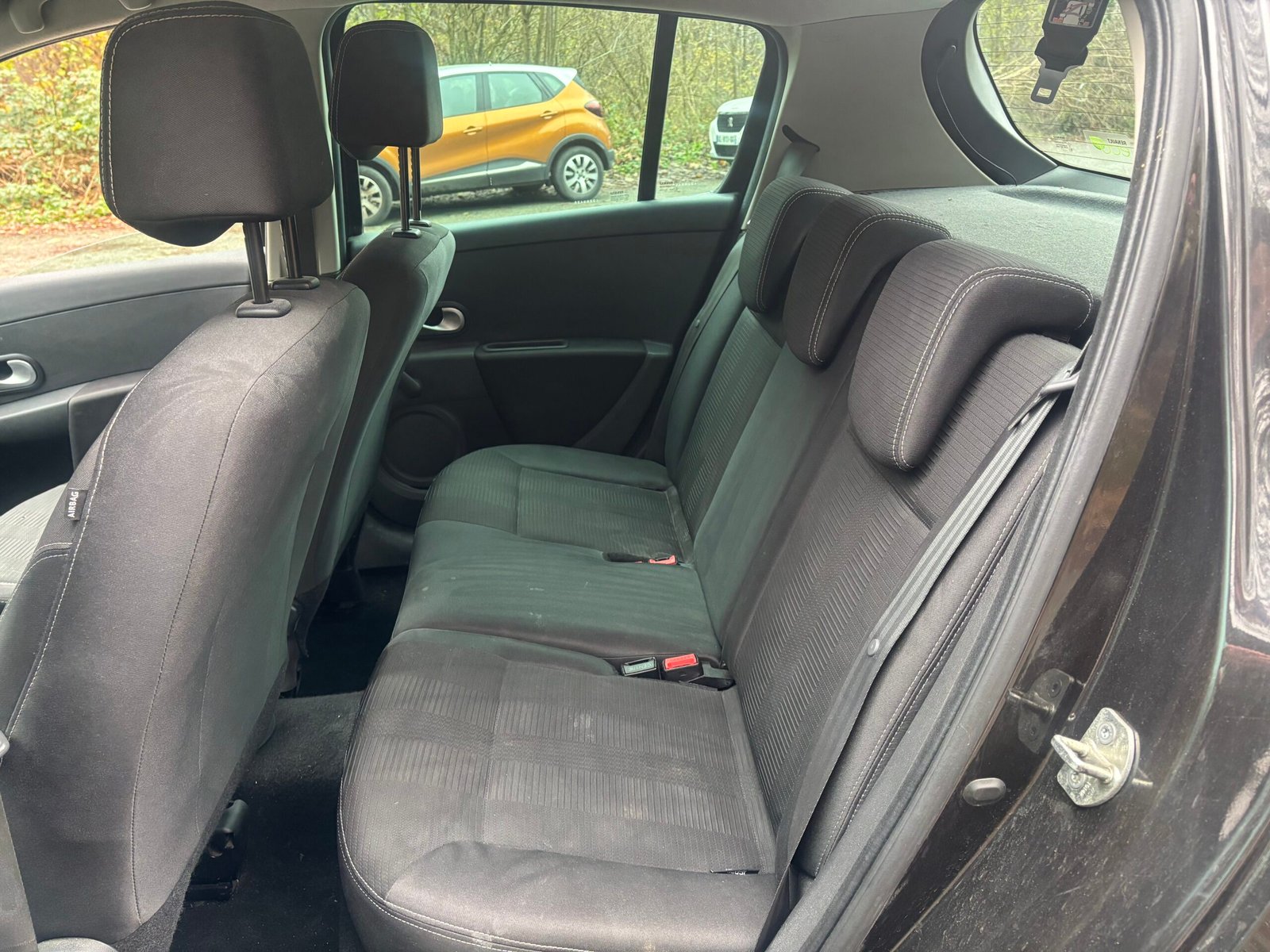 RENAULT Clio III 5 Portes Phase 2 1.2 TCe 100 TomTom