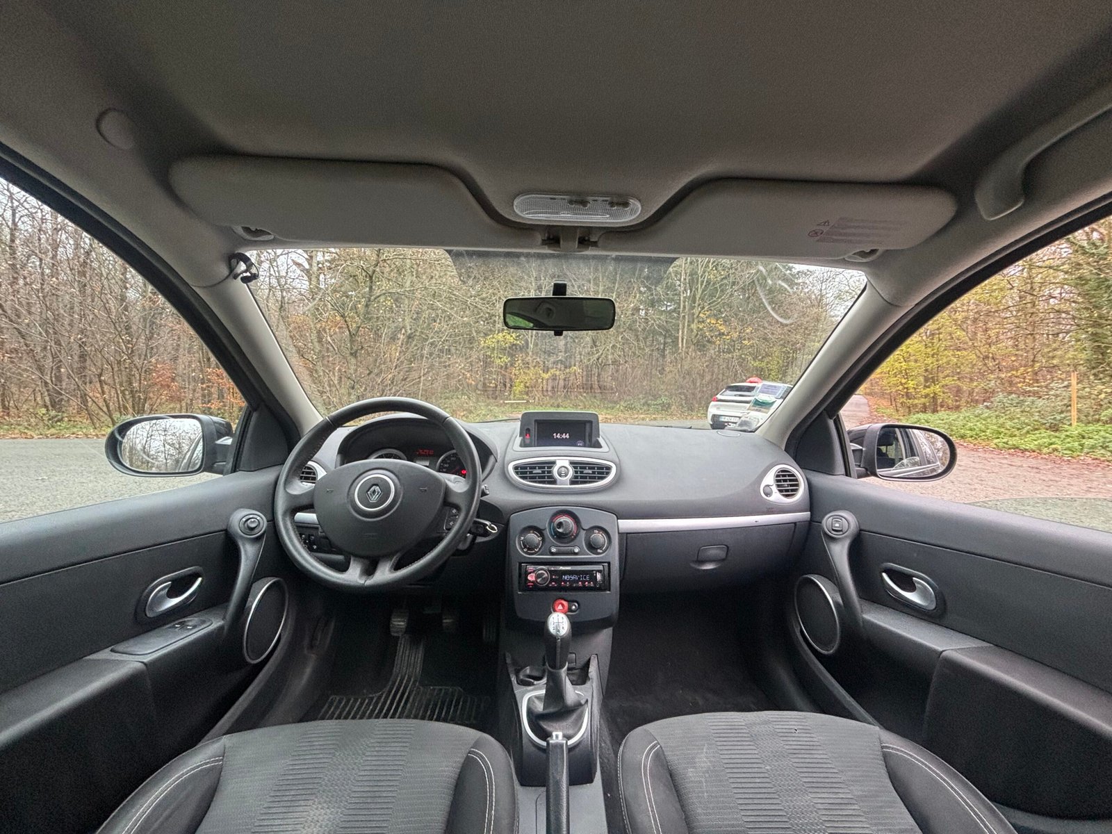 RENAULT Clio III 5 Portes Phase 2 1.2 TCe 100 TomTom