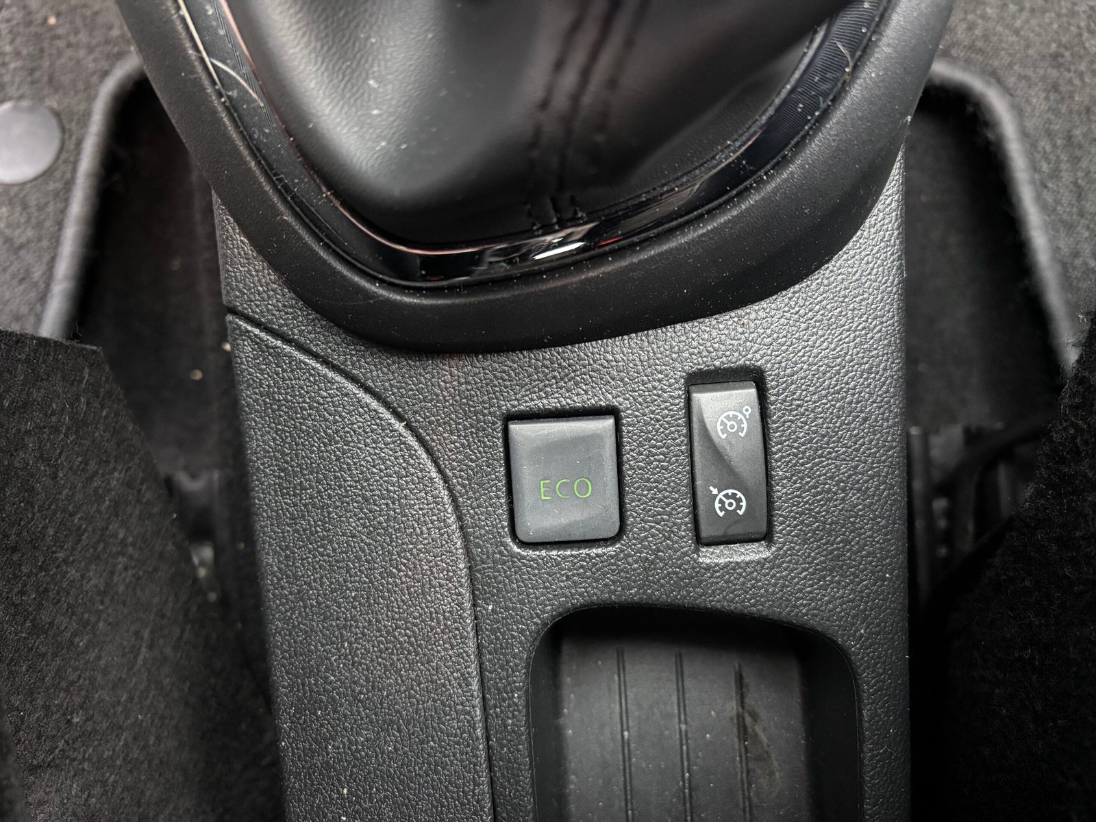 RENAULT Captur 0.9 TCe 12V eco2 S&S 90 cv INTENS