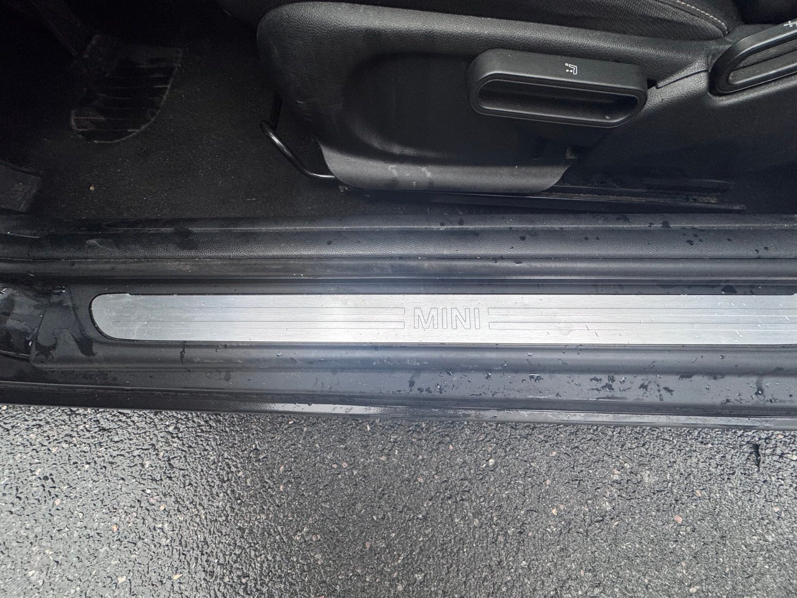 MINI One 1.2 i 102 ch finition « Salt »