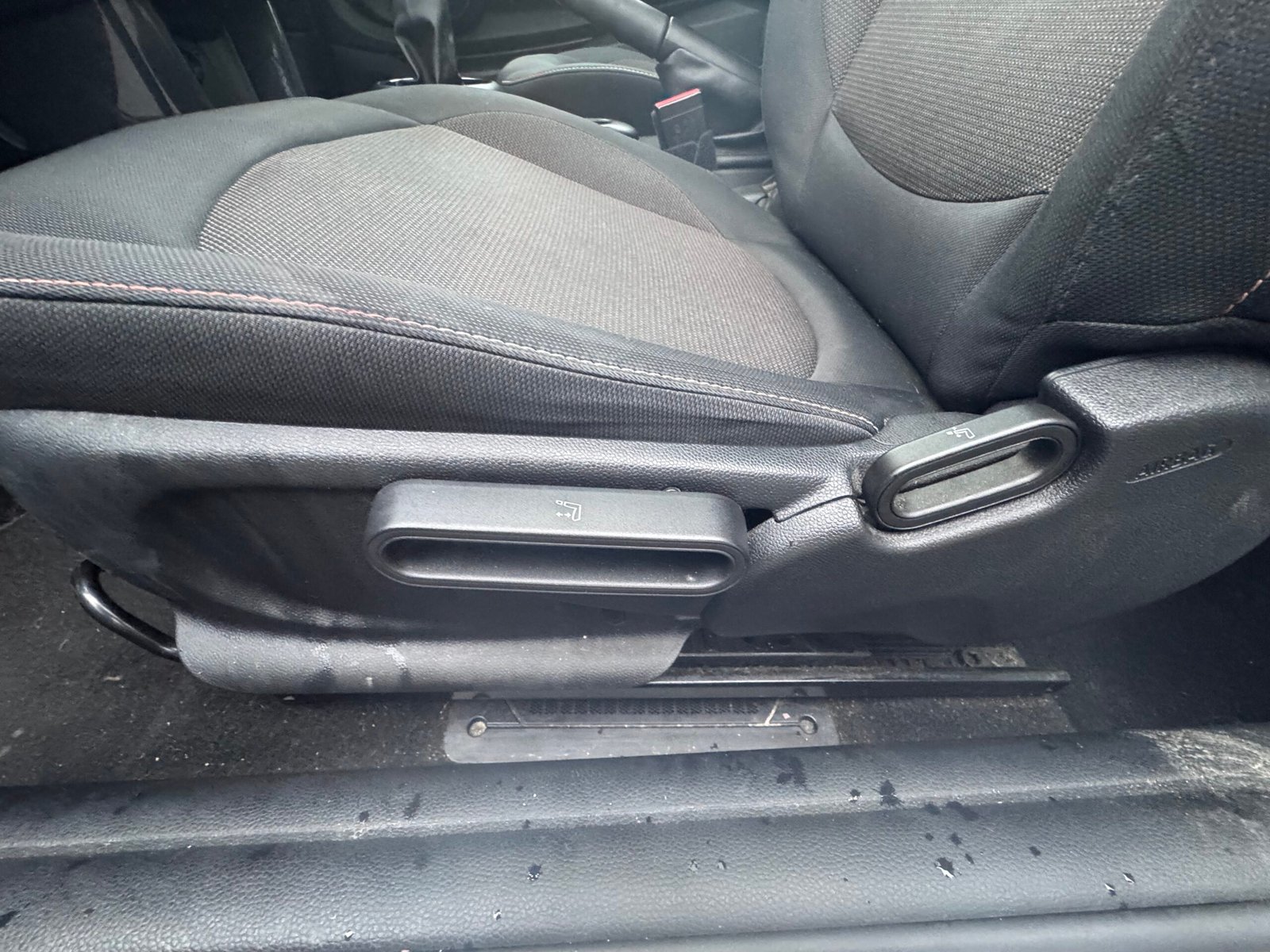 MINI One 1.2 i 102 ch finition « Salt »