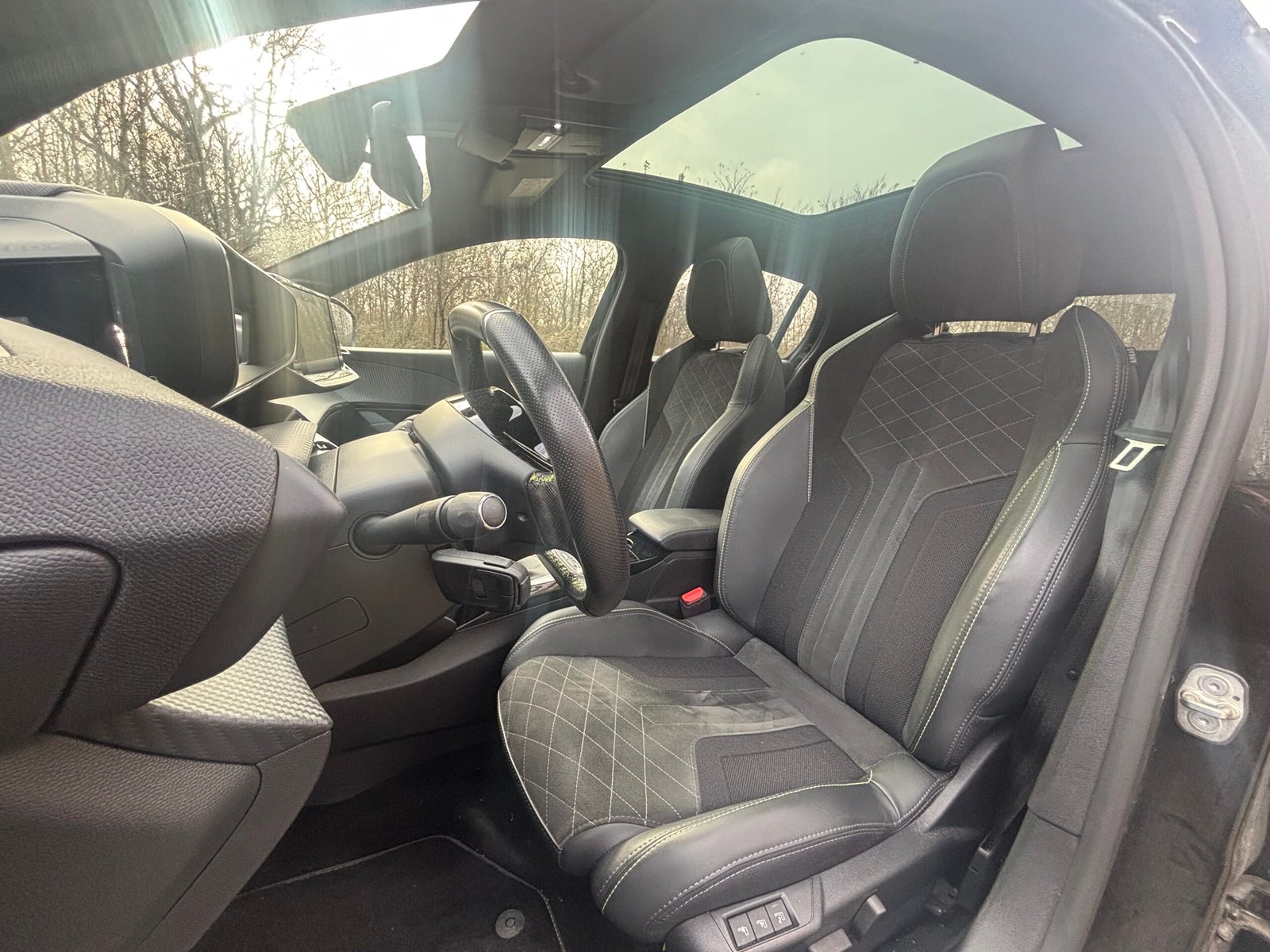 PEUGEOT 208 1.2 PureTech 12V S&S 100 cv GT