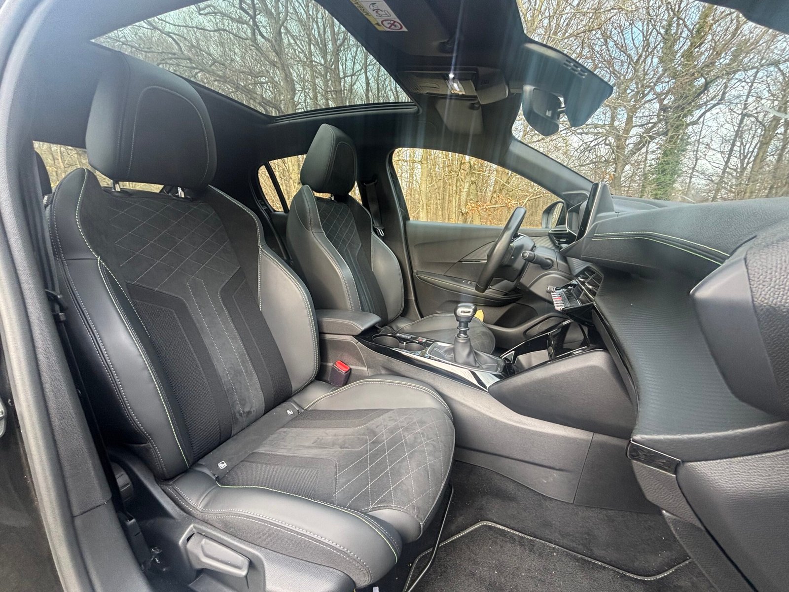 PEUGEOT 208 1.2 PureTech 12V S&S 100 cv GT