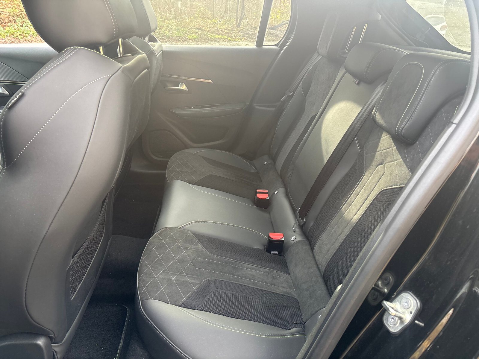 PEUGEOT 208 1.2 PureTech 12V S&S 100 cv GT