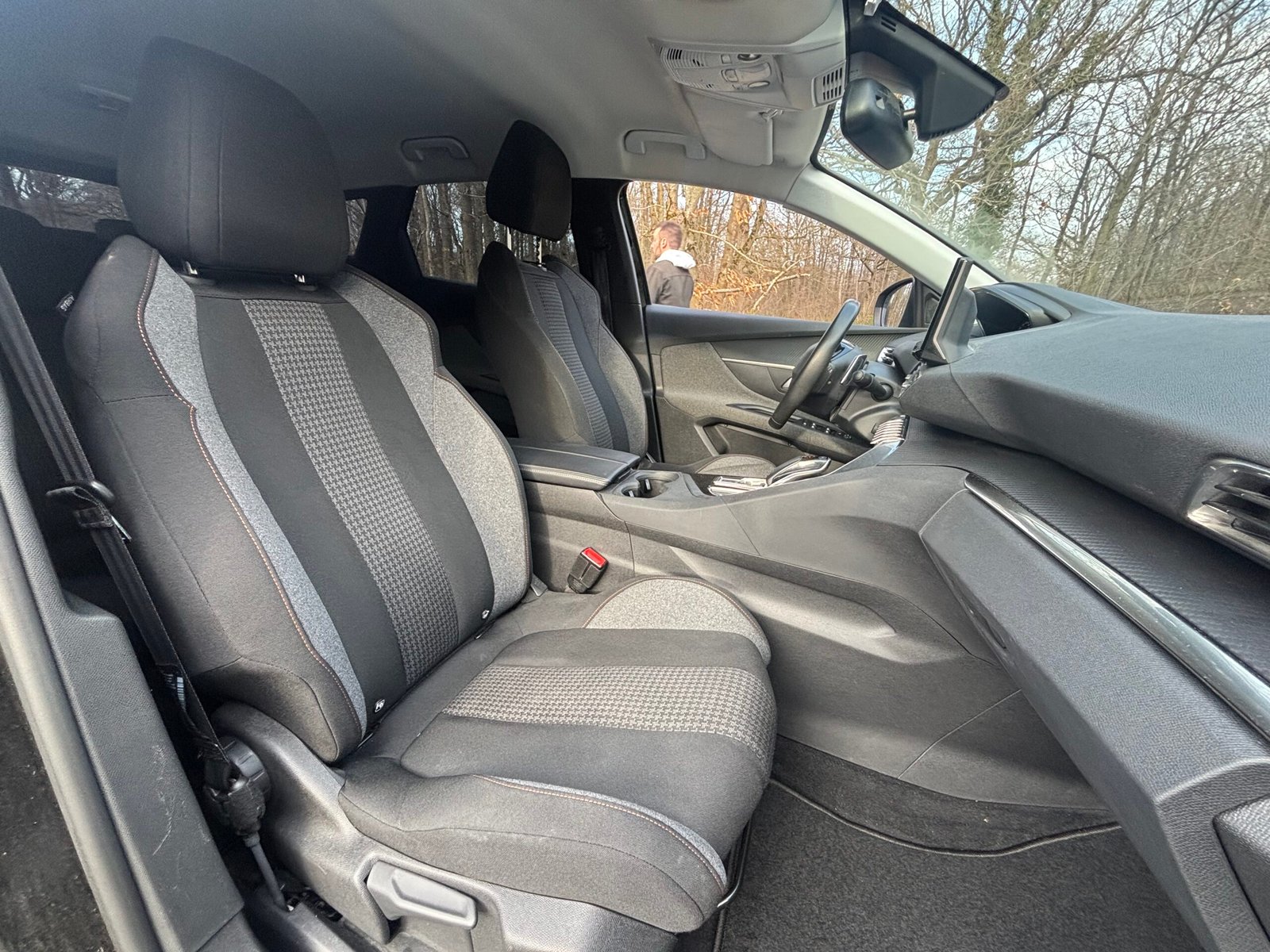 PEUGEOT 3008 II Phase 2 1.5 BlueHDi EAT8 130 cv ACTIVE BUSINESS