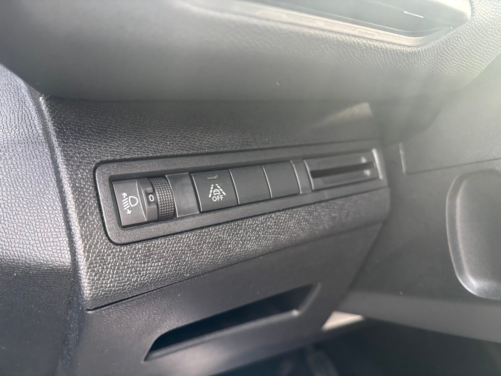 PEUGEOT 3008 II Phase 2 1.5 BlueHDi EAT8 130 cv ACTIVE BUSINESS