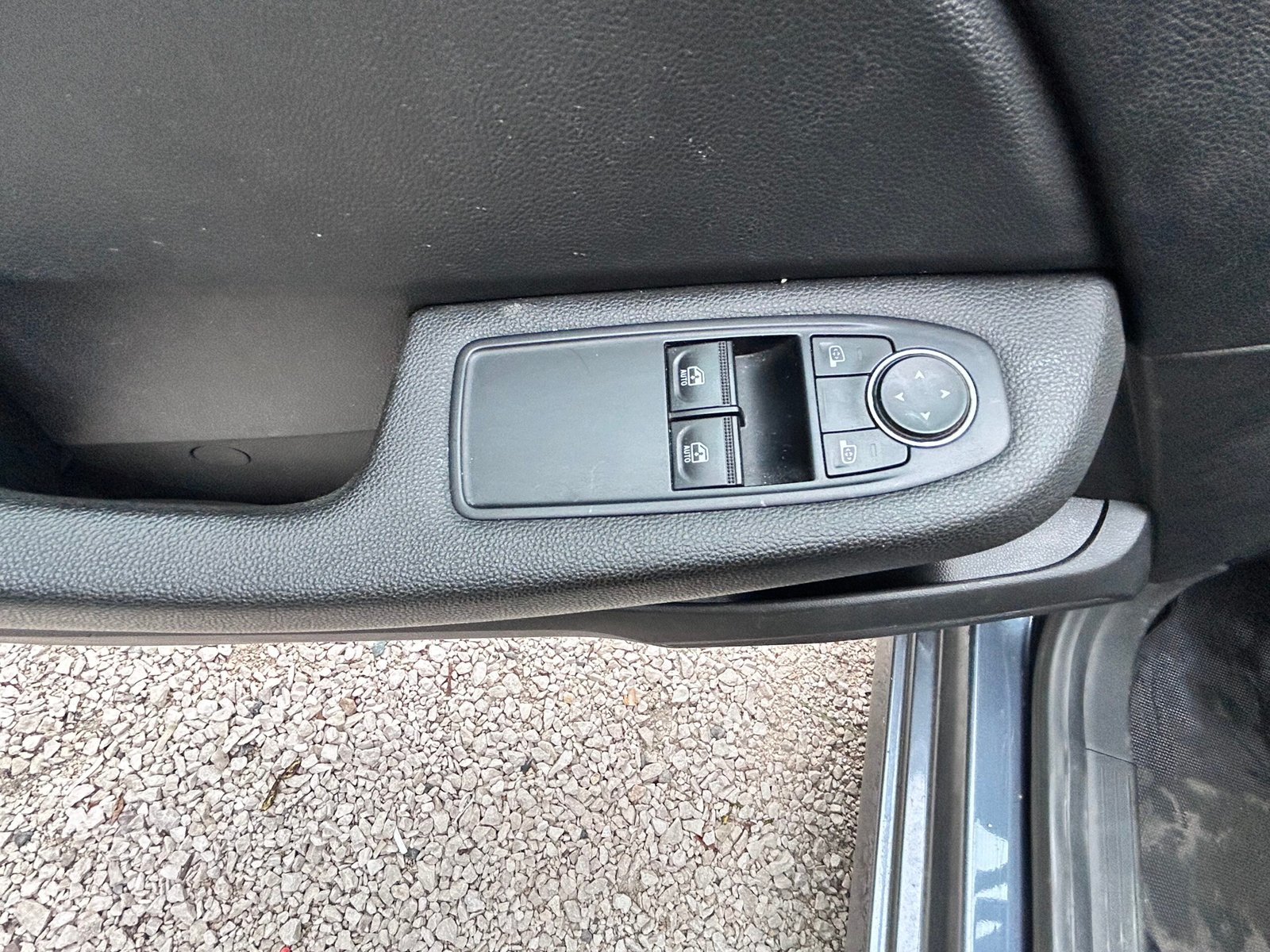 Renault clio V 1.0i 12V sce 65ch ” Limited “