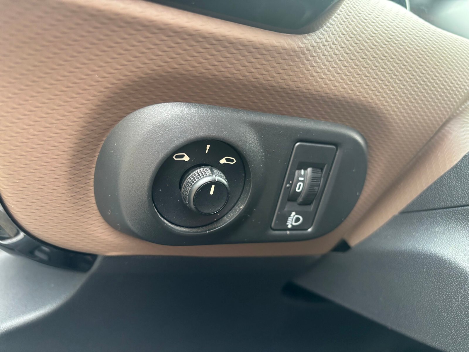 CITROËN C4 Cactus 1.2 e-THP 12V 110 cv SHINE