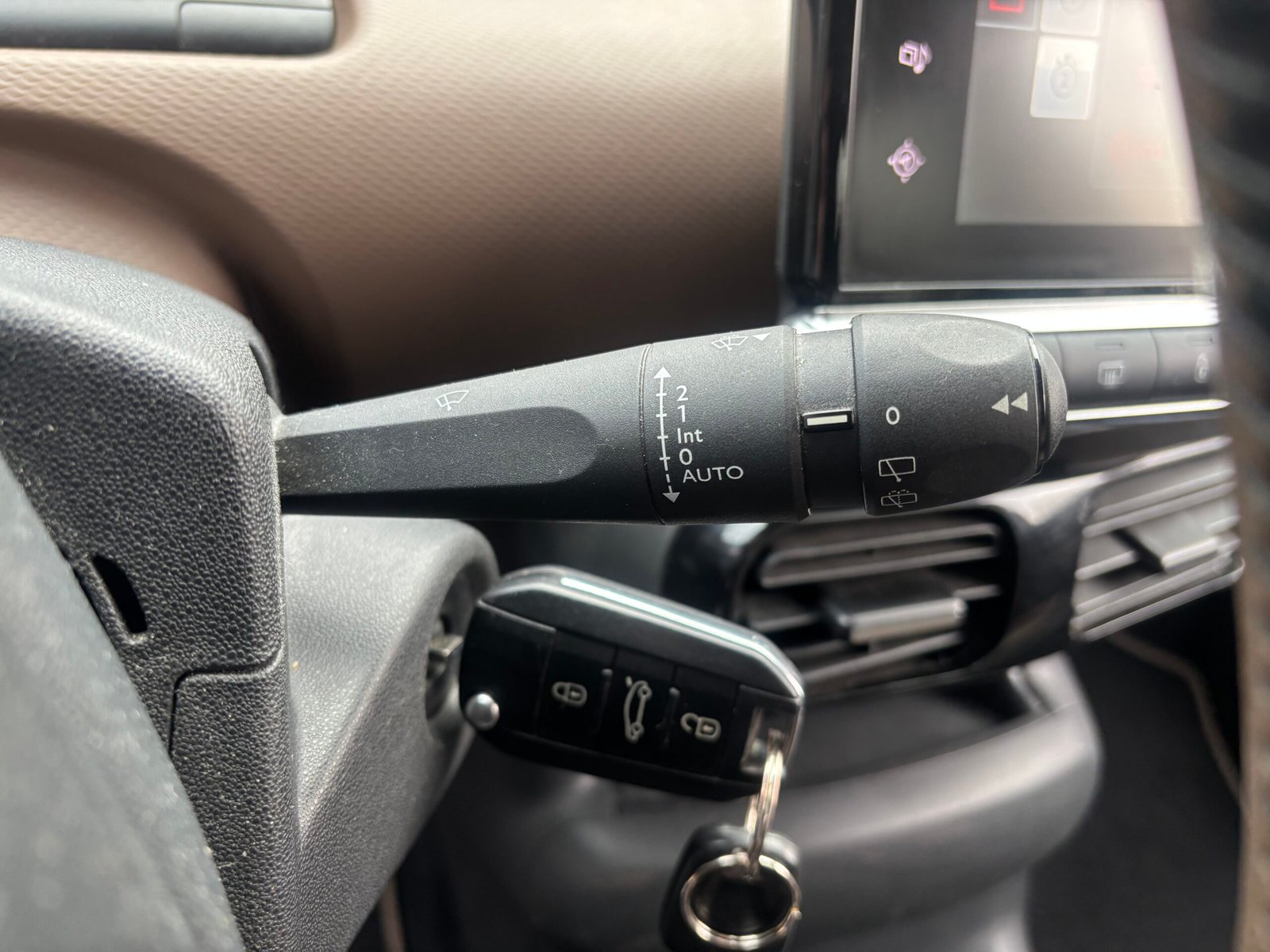 CITROËN C4 Cactus 1.2 e-THP 12V 110 cv SHINE