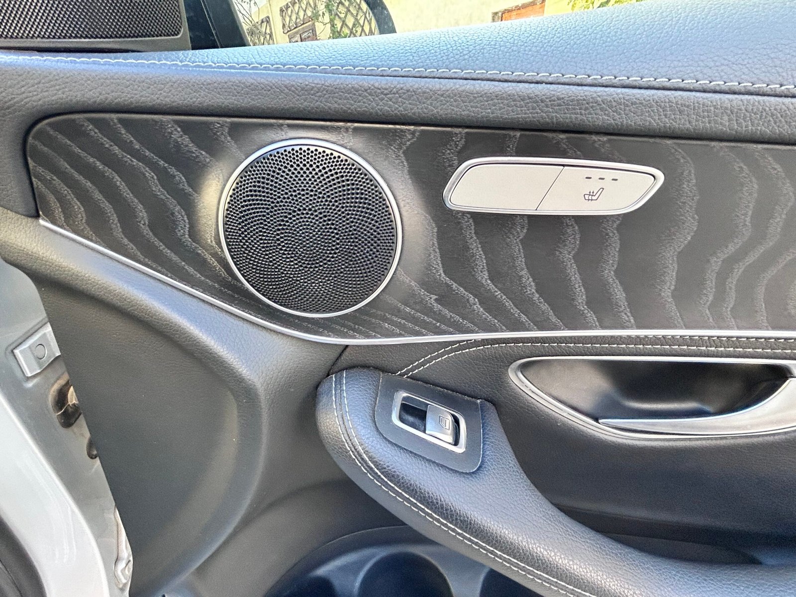 Mercedes Glc 250 D 4 matic 204ch ” BUSINESS EXÉCUTIVE “