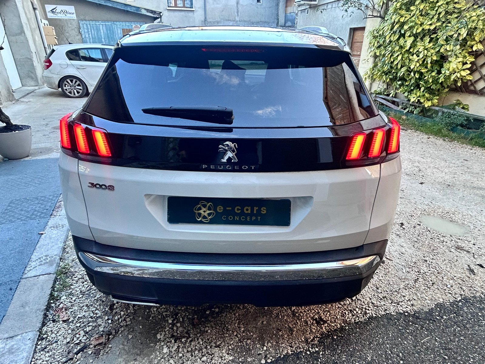 PEUGEOT 3008 II 1.5 bhdi 16V EAT6 S&S 130Ch ” Allure “