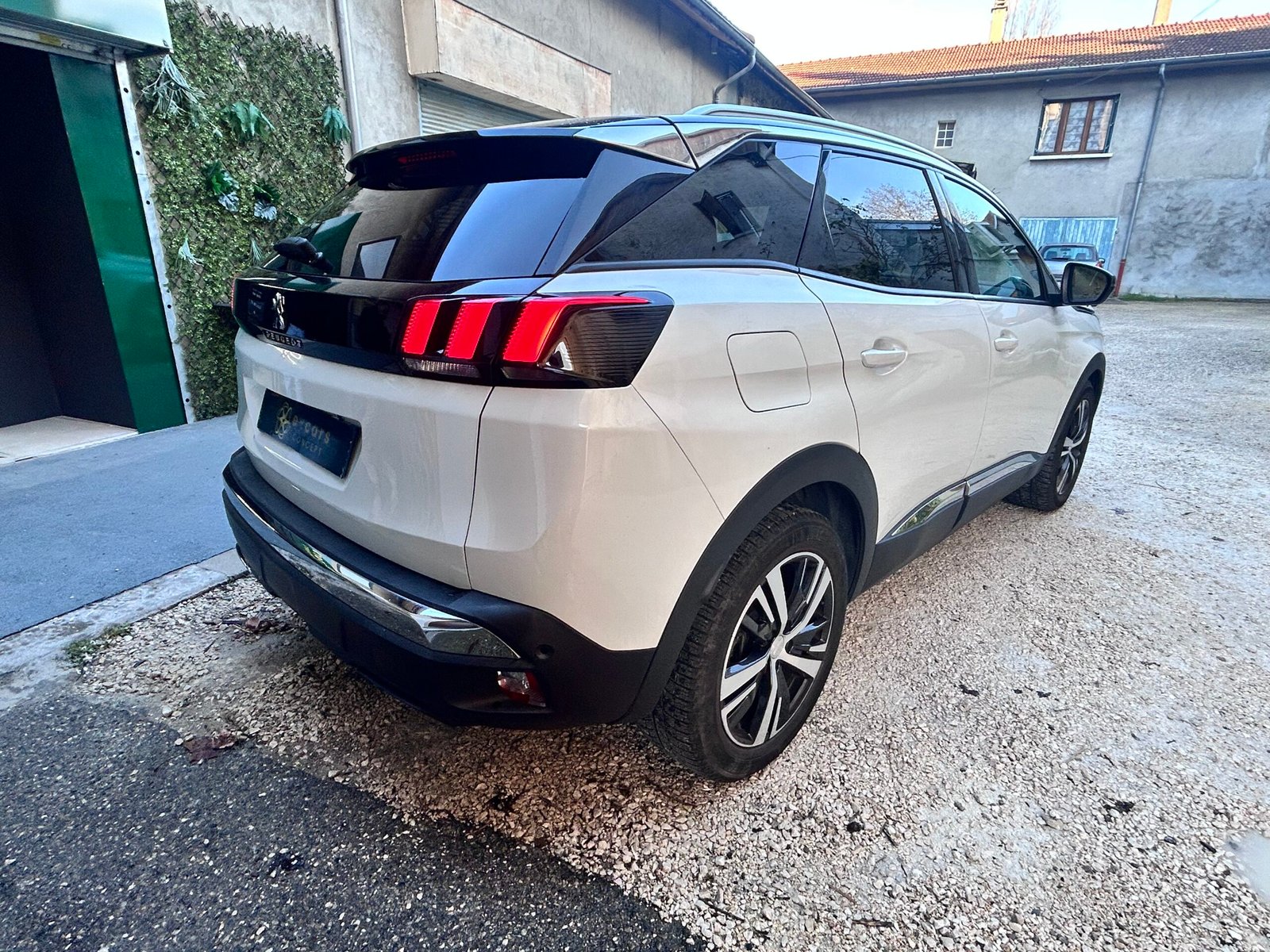 PEUGEOT 3008 II 1.5 bhdi 16V EAT6 S&S 130Ch ” Allure “