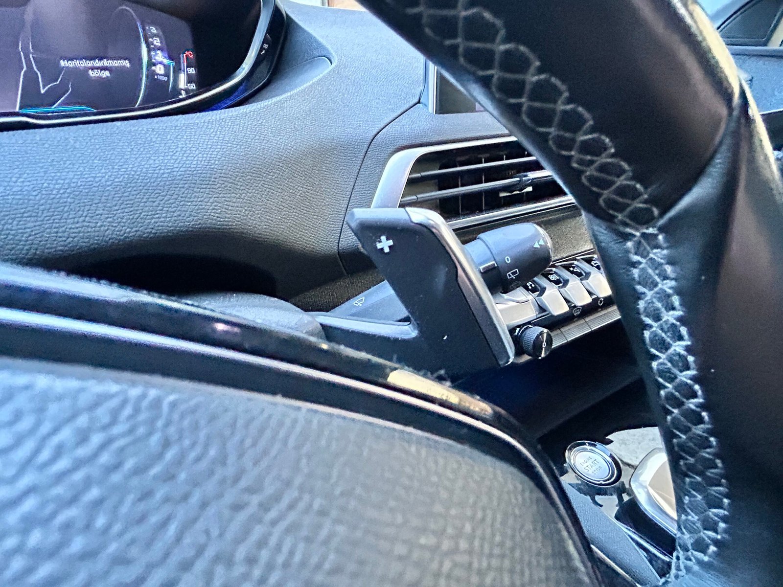 PEUGEOT 3008 II 1.5 bhdi 16V EAT6 S&S 130Ch ” Allure “