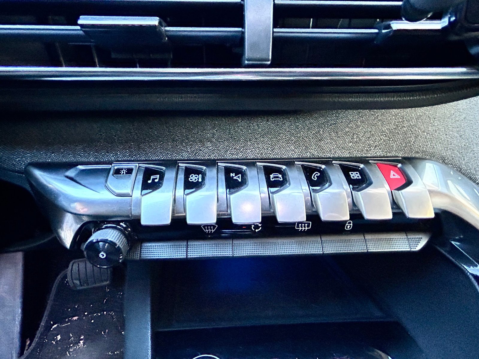 PEUGEOT 3008 II 1.5 bhdi 16V EAT6 S&S 130Ch ” Allure “