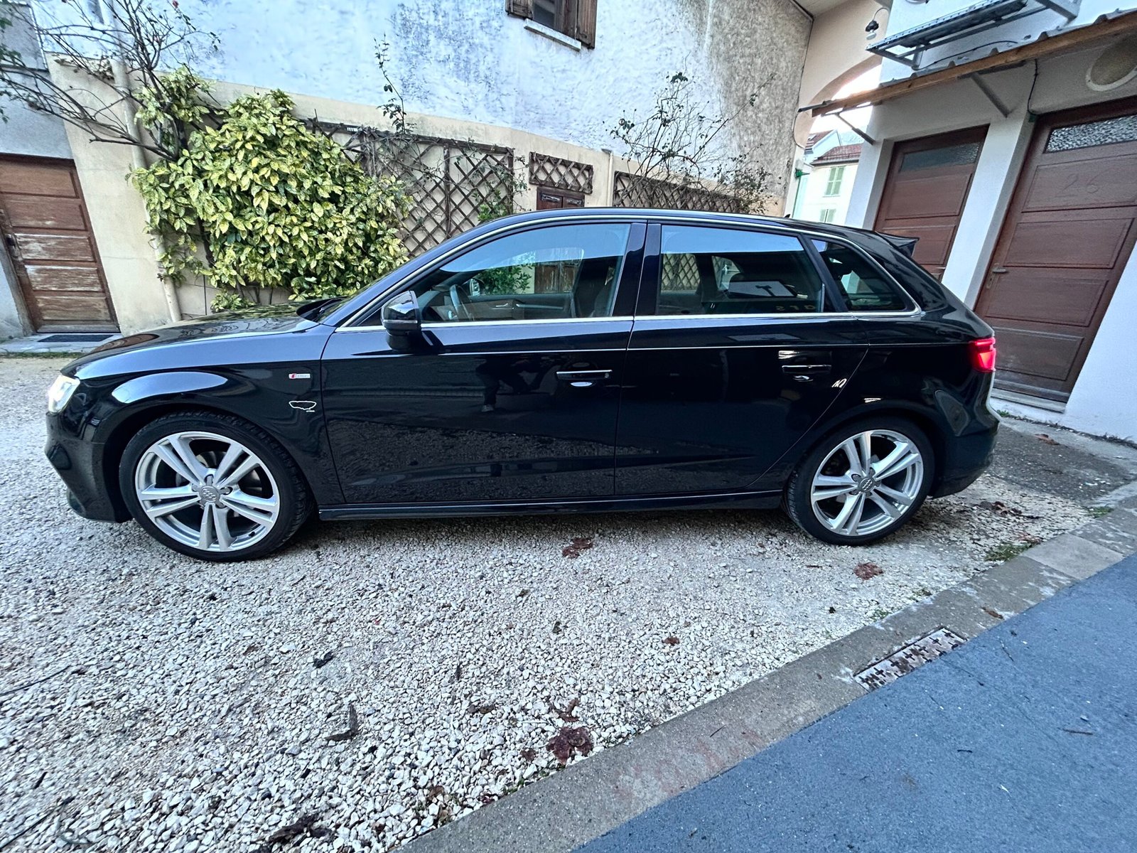 Audi A3 2.0 Tdi 150 ch ” S LINE “