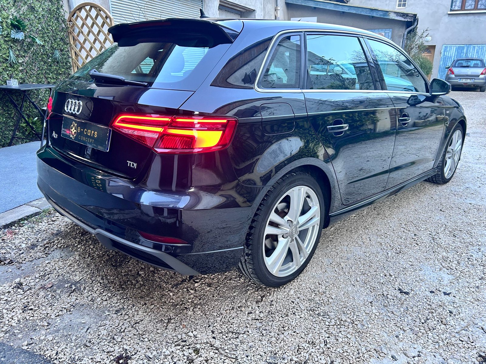 Audi A3 2.0 Tdi 150 ch ” S LINE “