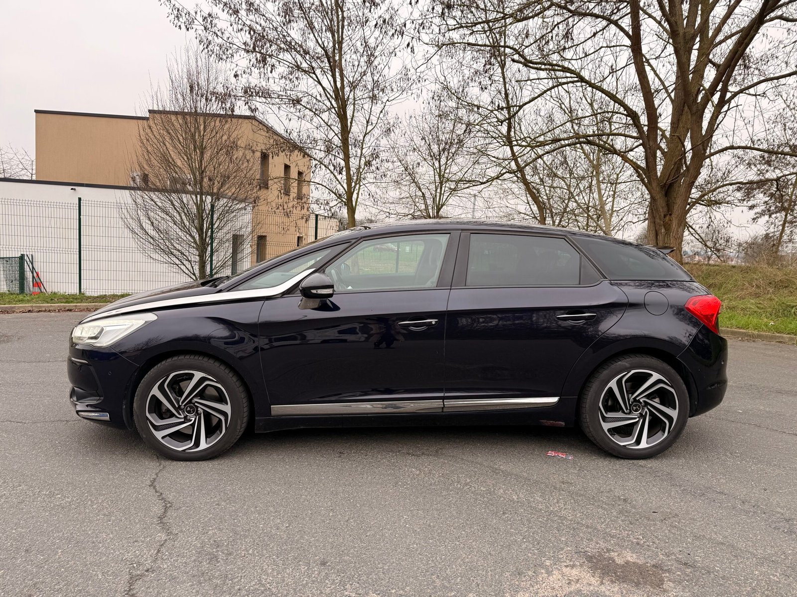 DS DS5 2.0 Blue HDi EAT6 181 cv Boîte auto