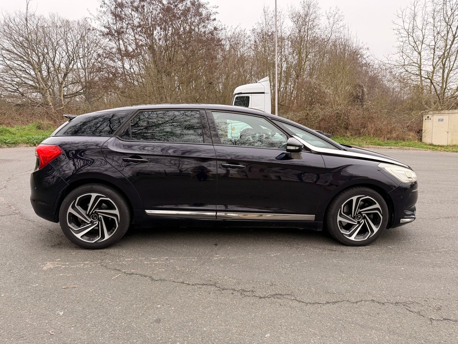 DS DS5 2.0 Blue HDi EAT6 181 cv Boîte auto