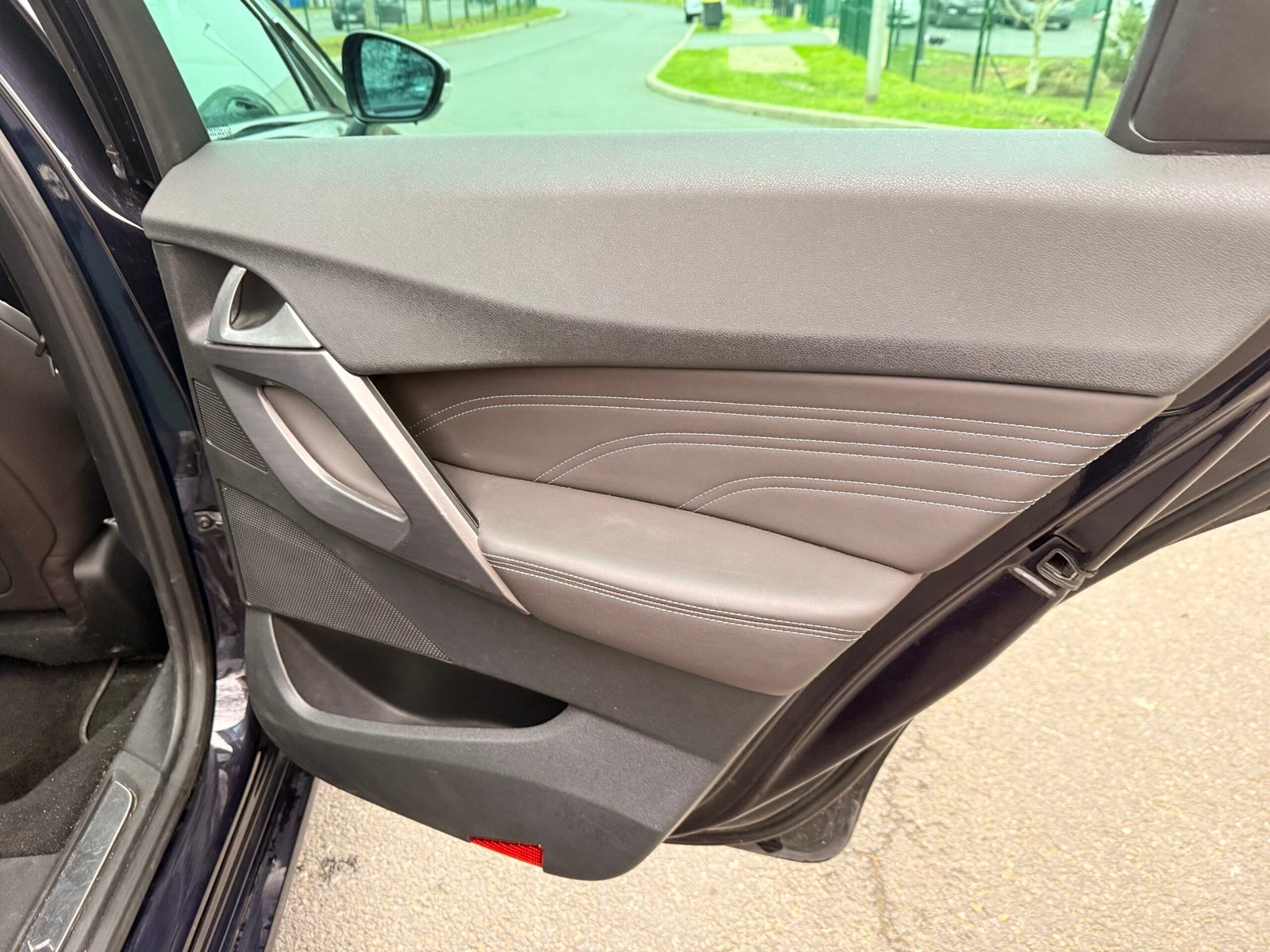 DS DS5 2.0 Blue HDi EAT6 181 cv Boîte auto